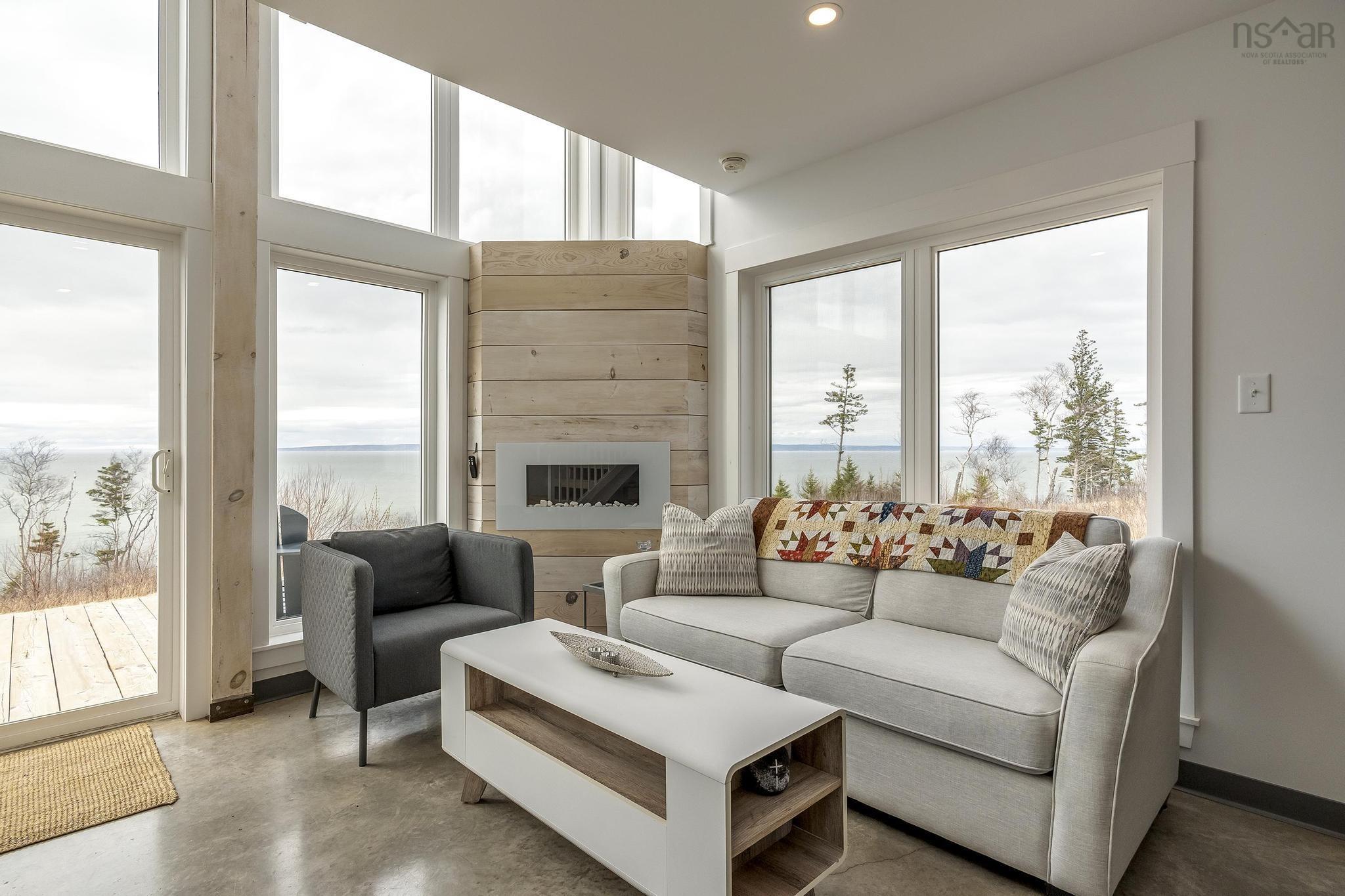 $699,999.00: 83/85 Russia Road, Harbourville