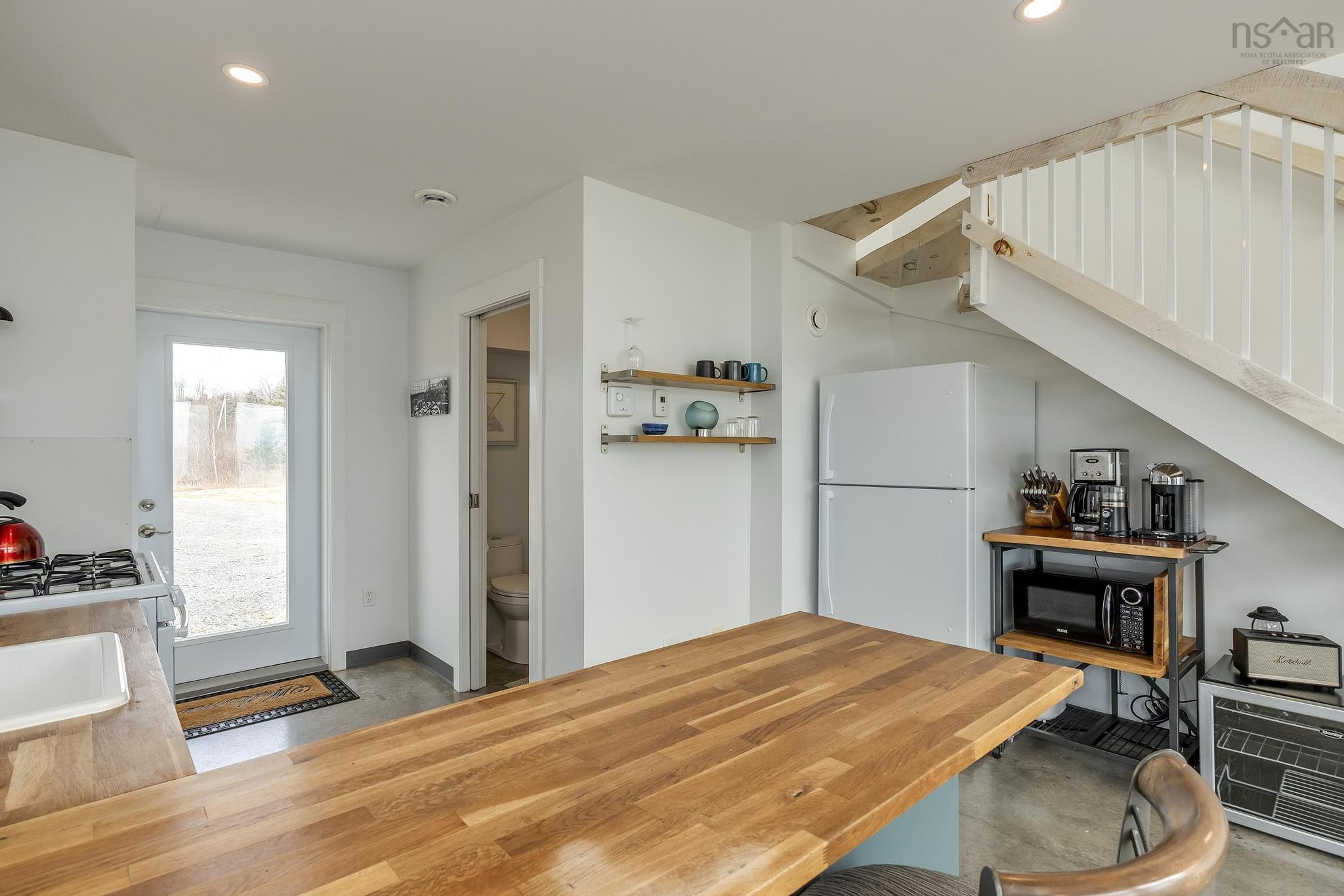 $699,999.00: 83/85 Russia Road, Harbourville