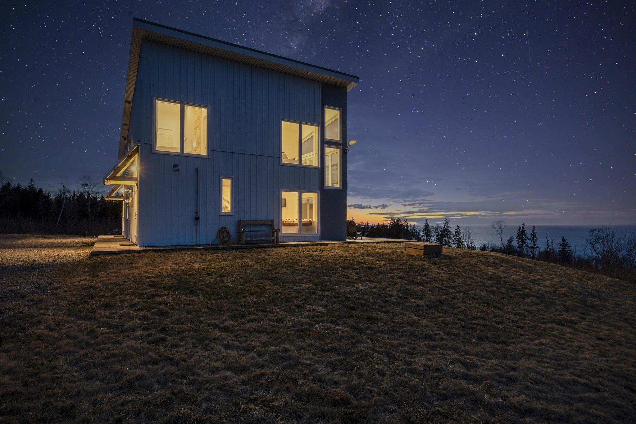 $699,999.00: 83/85 Russia Road, Harbourville