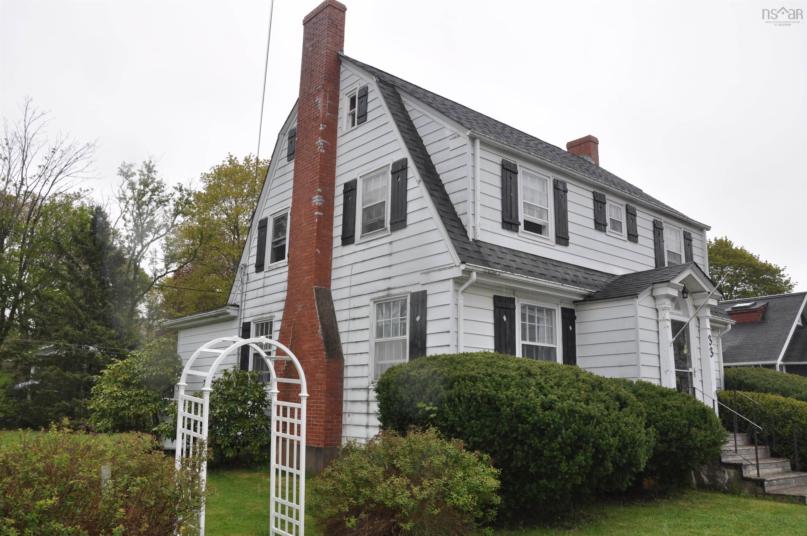 $420,000.00: 33 Caldwell Street N, Kentville