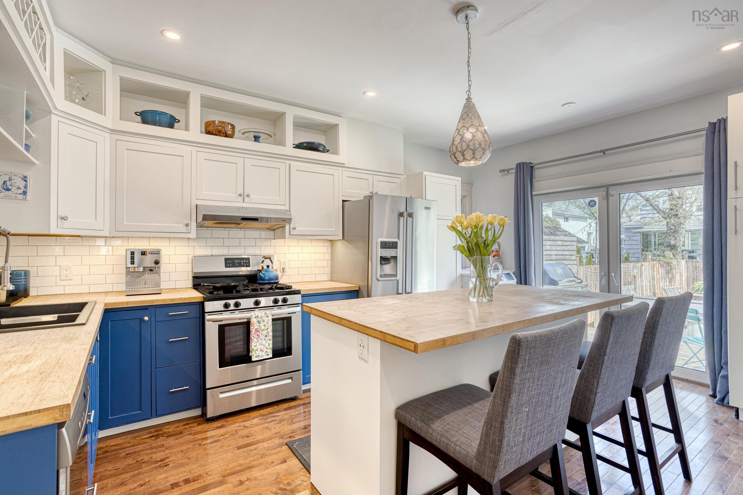 $899,900.00: 2533 Beech Streets, Halifax