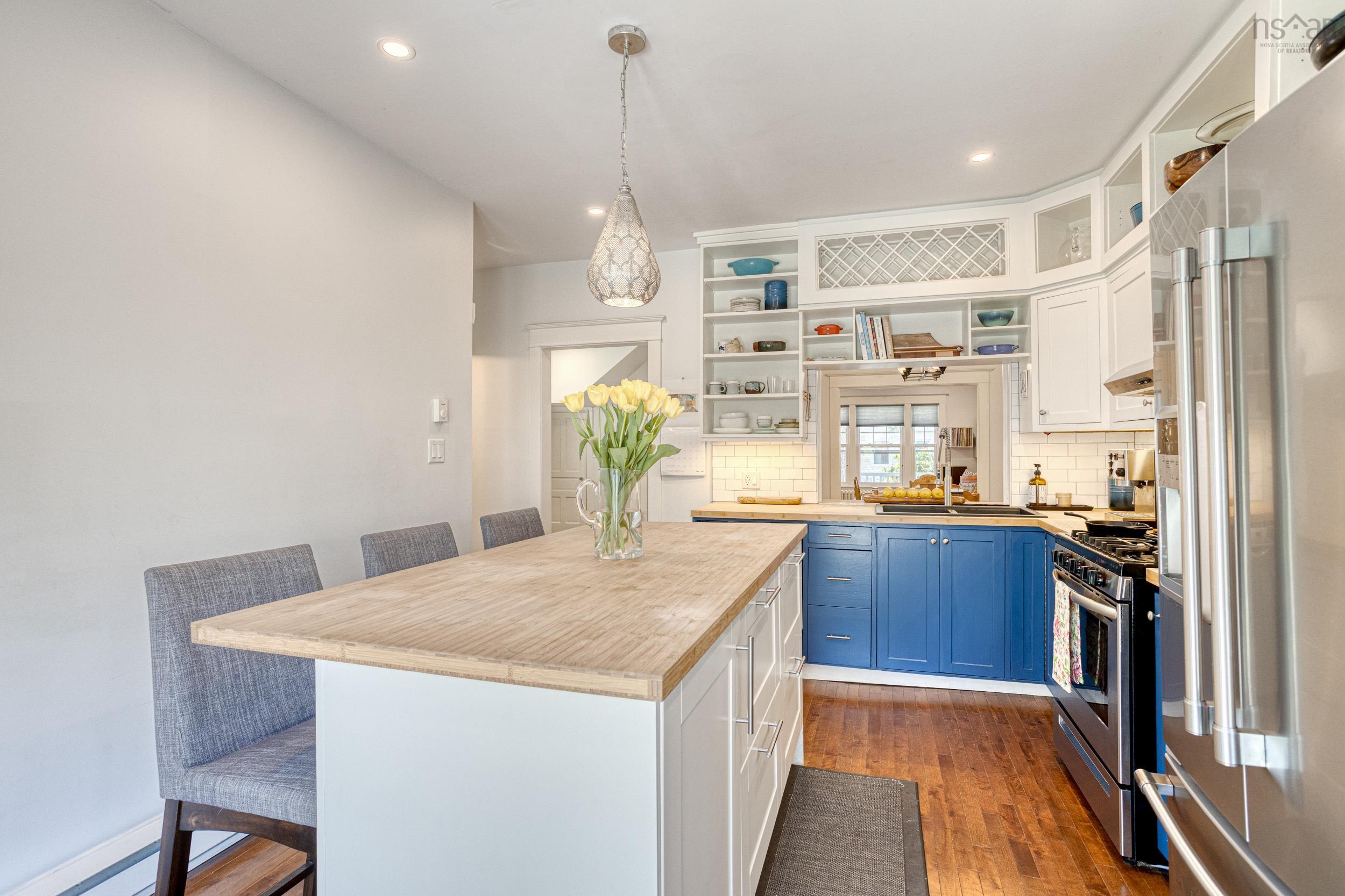$899,900.00: 2533 Beech Streets, Halifax