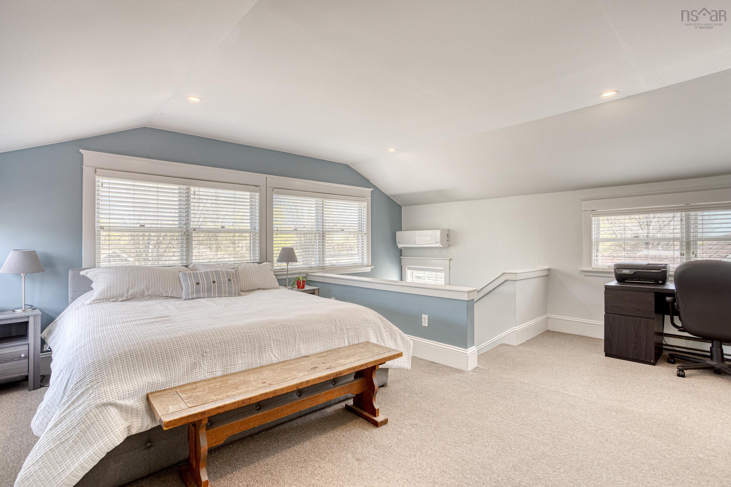 $899,900.00: 2533 Beech Streets, Halifax