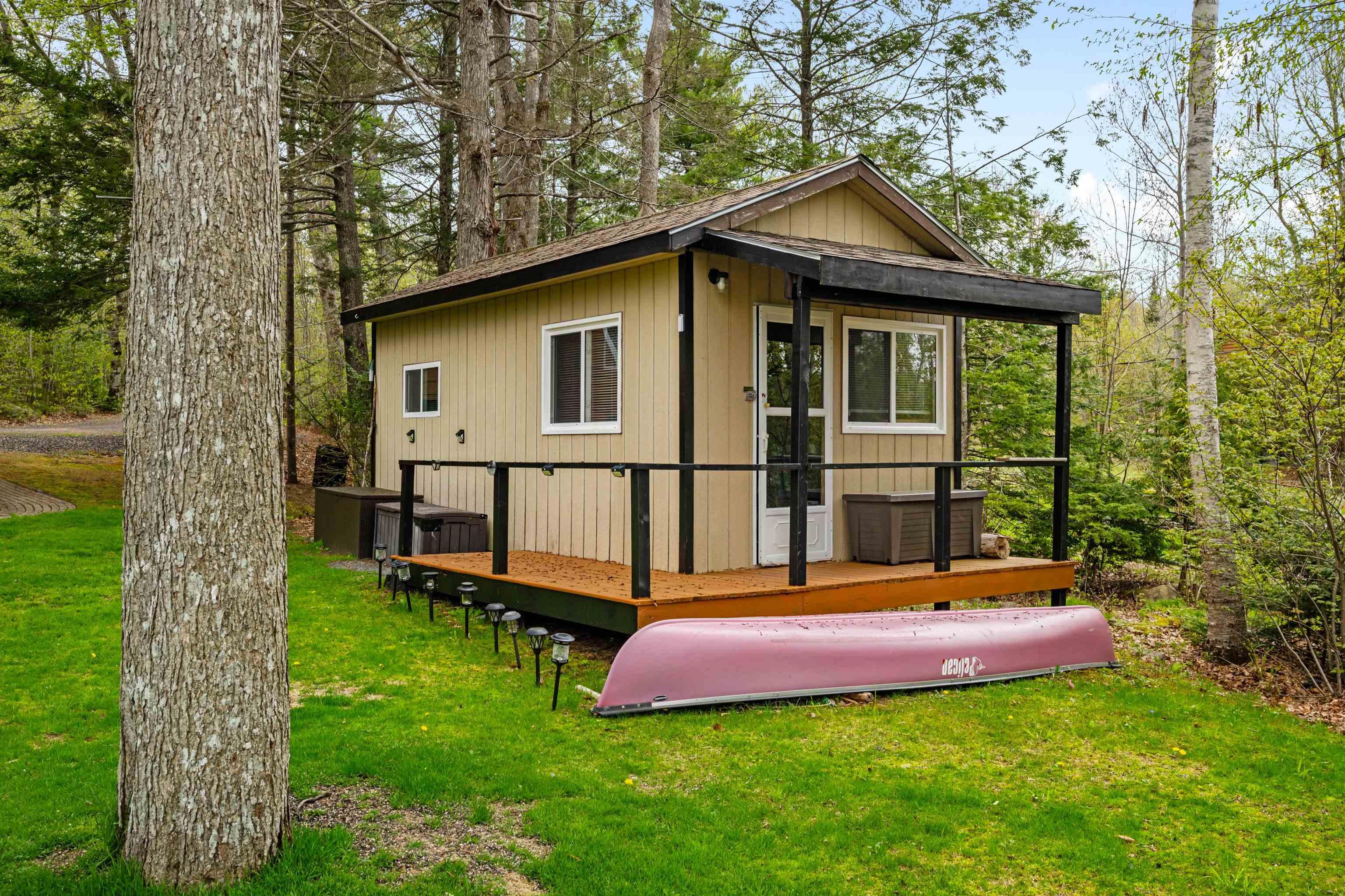 $499,000.00: 69 Blue Jay Road, Molega Lake