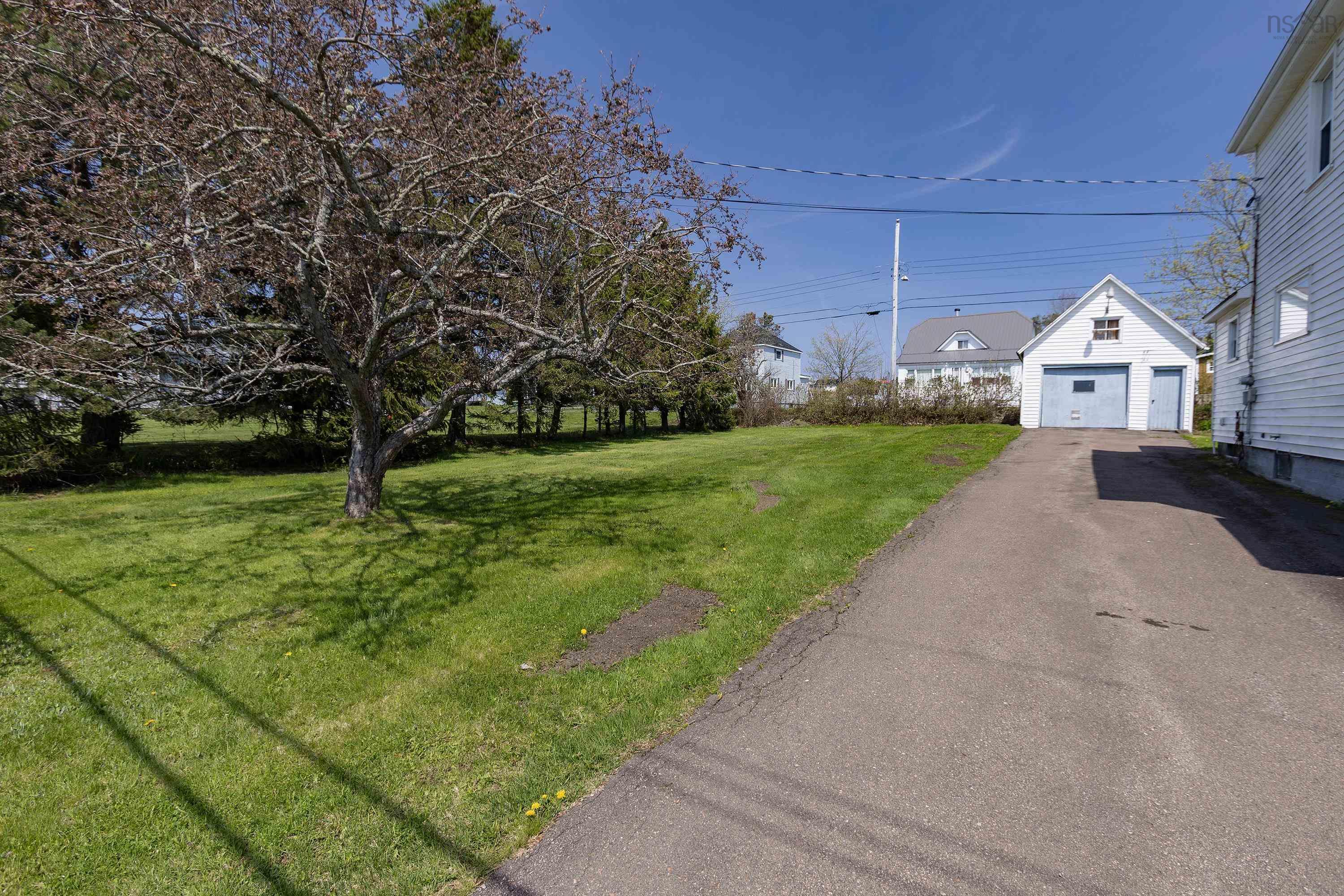 $179,900.00: 100 Victoria Street, Springhill