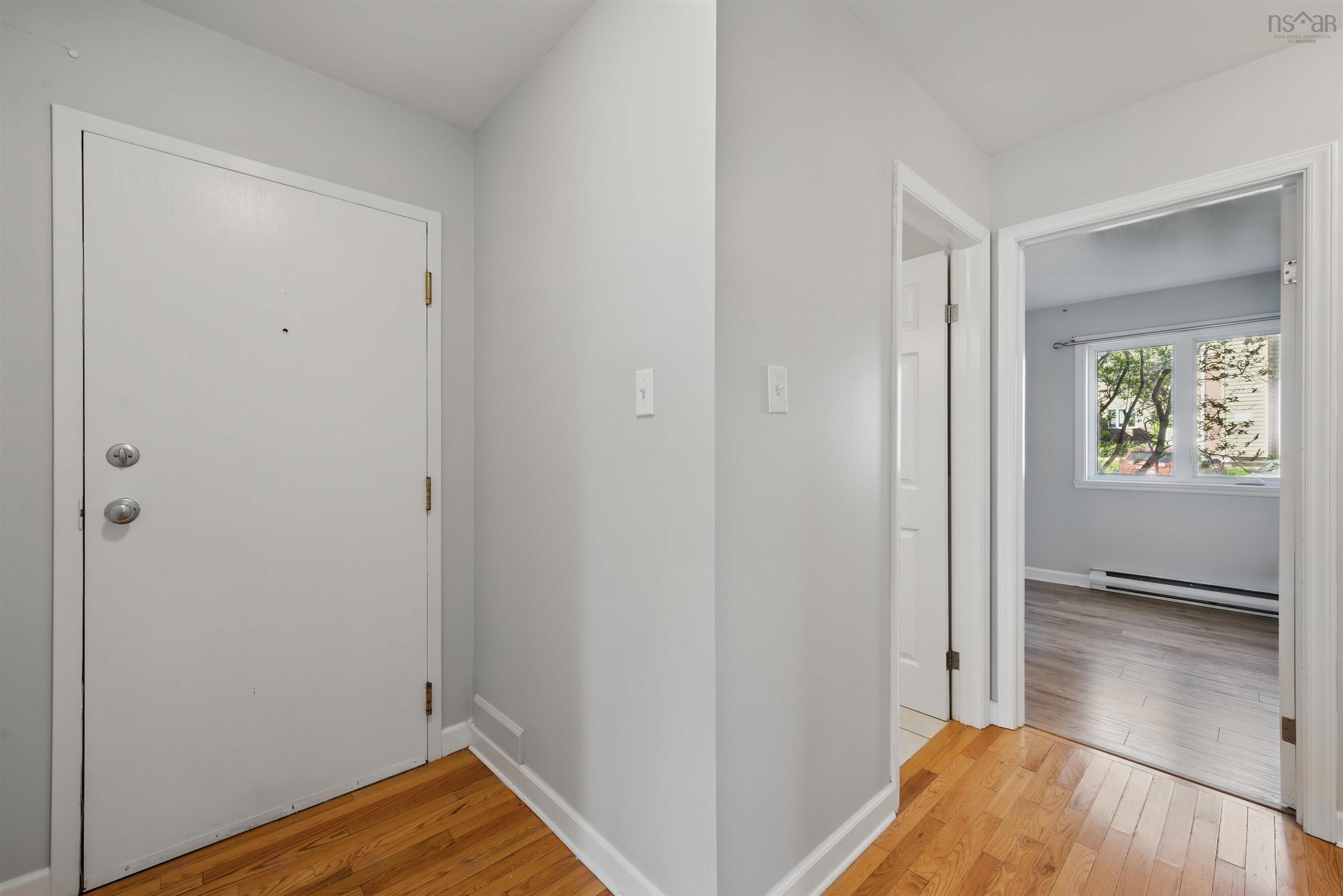 $379,900.00: 103 30 Attenborough, Halifax