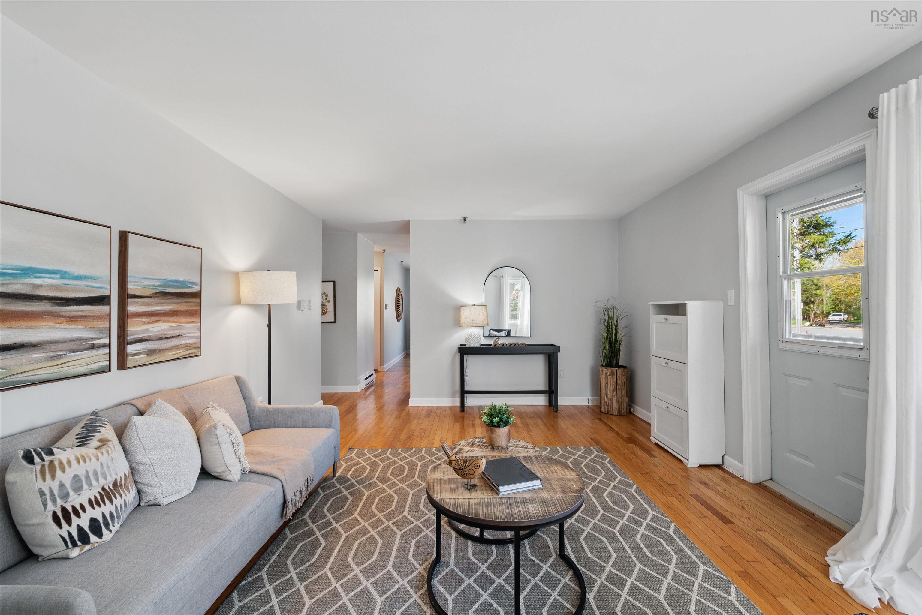 $379,900.00: 103 30 Attenborough, Halifax