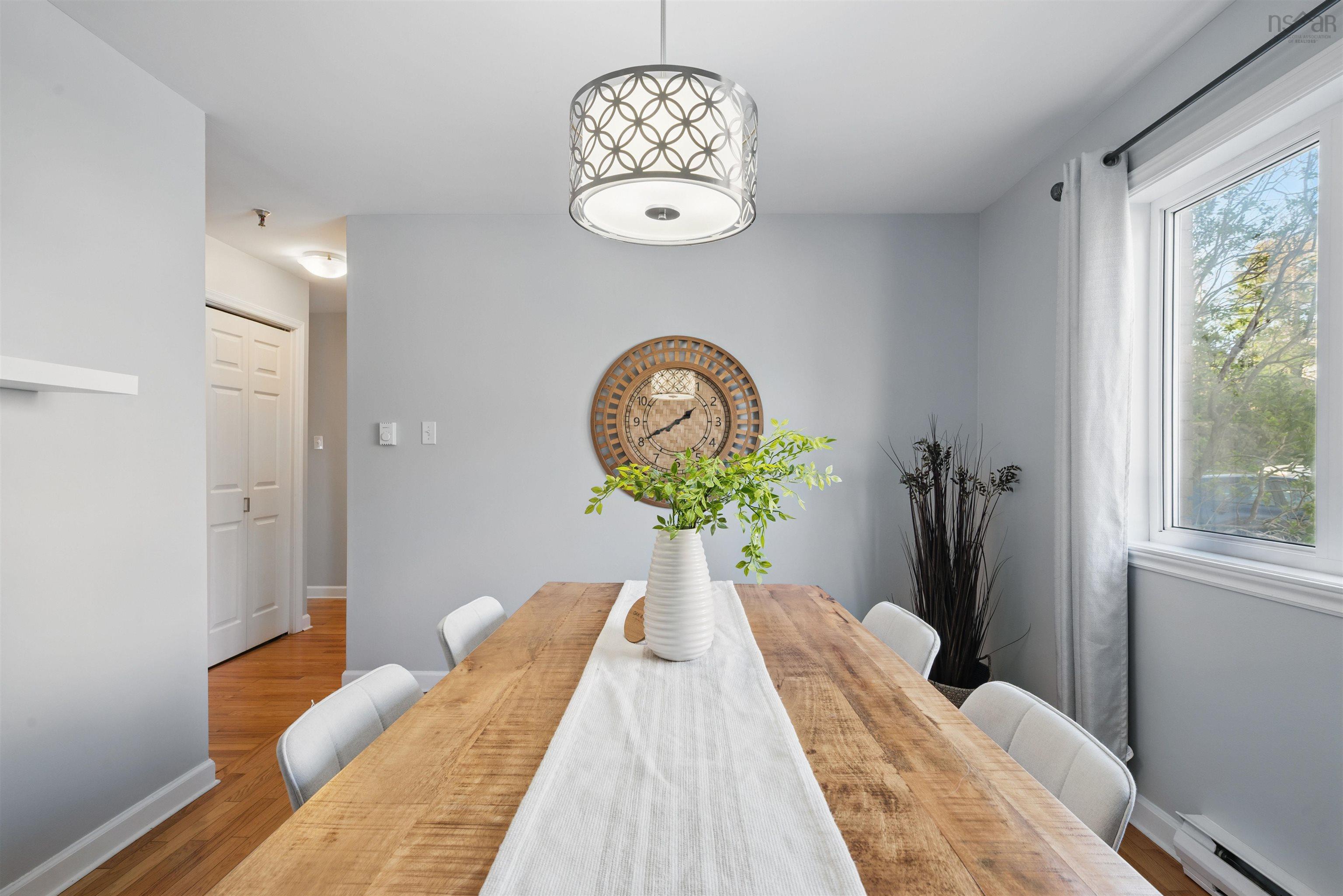 $379,900.00: 103 30 Attenborough, Halifax