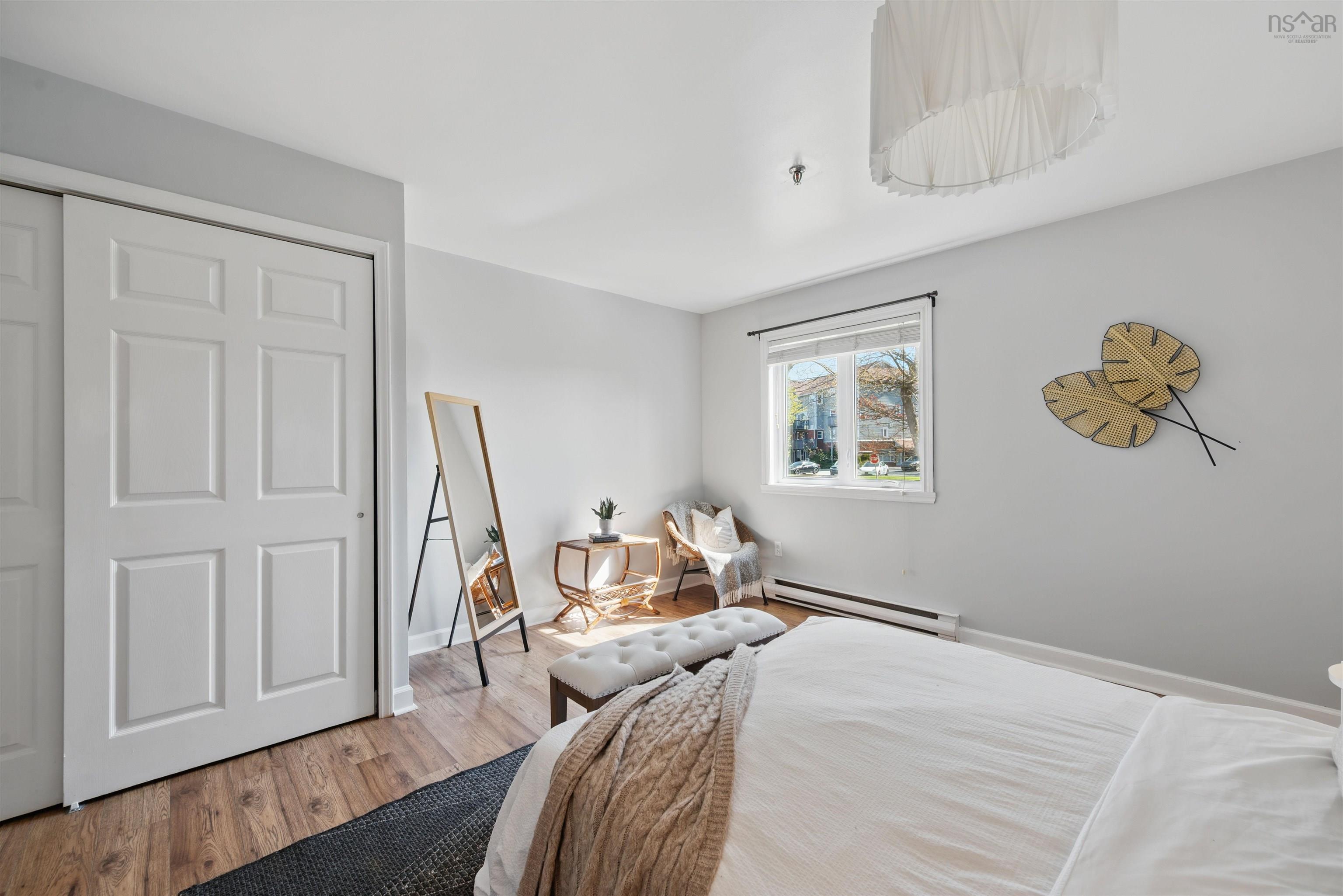 $379,900.00: 103 30 Attenborough, Halifax
