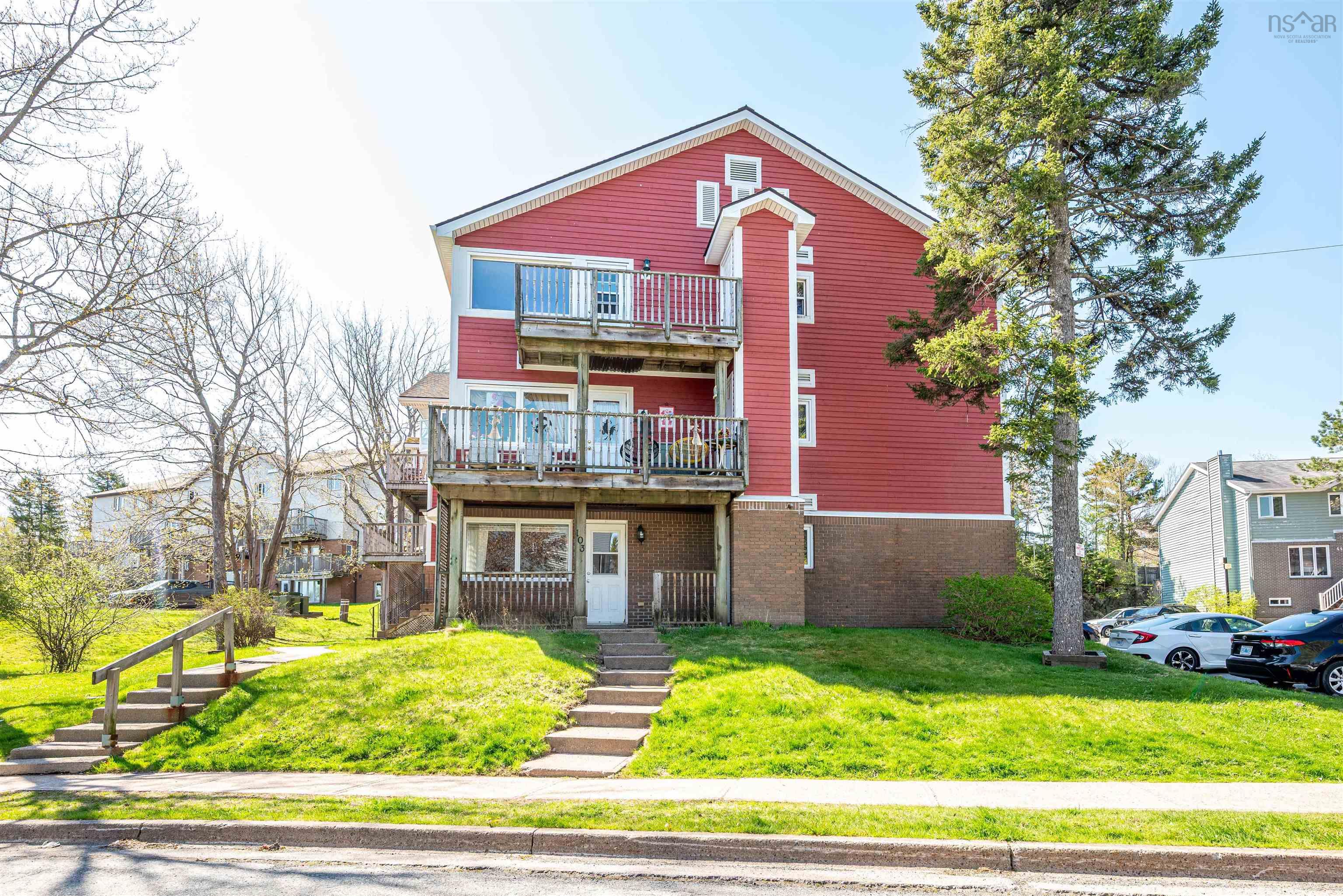 $379,900.00: 103 30 Attenborough, Halifax
