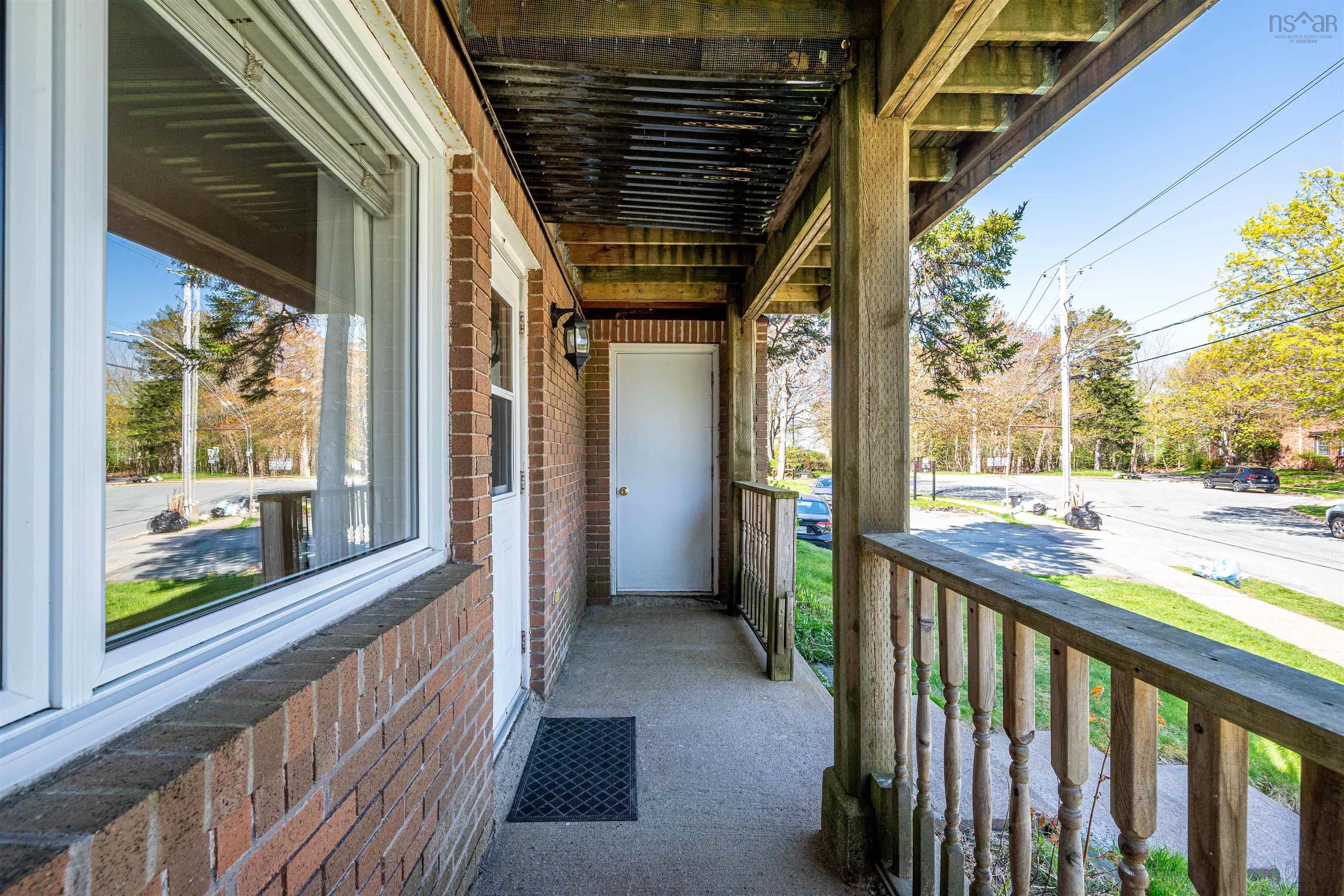 $379,900.00: 103 30 Attenborough, Halifax