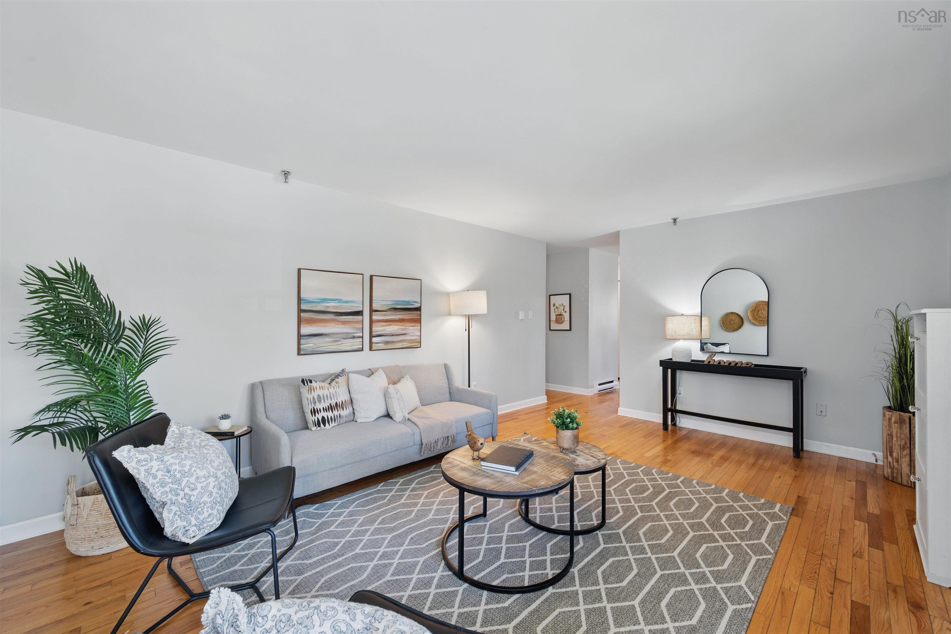 $379,900.00: 103 30 Attenborough, Halifax