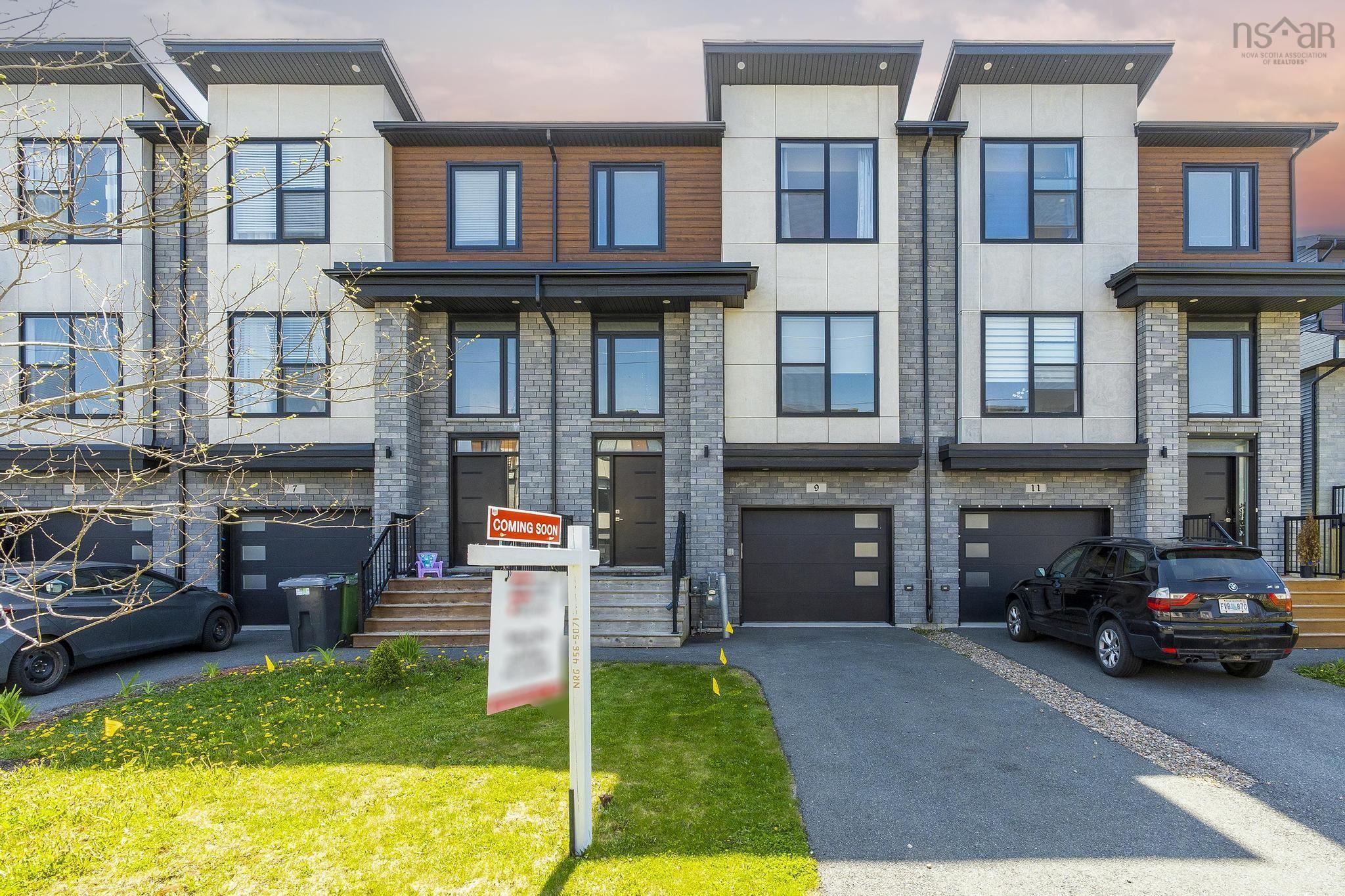 $699,900.00: 9 Alamir Court, Halifax
