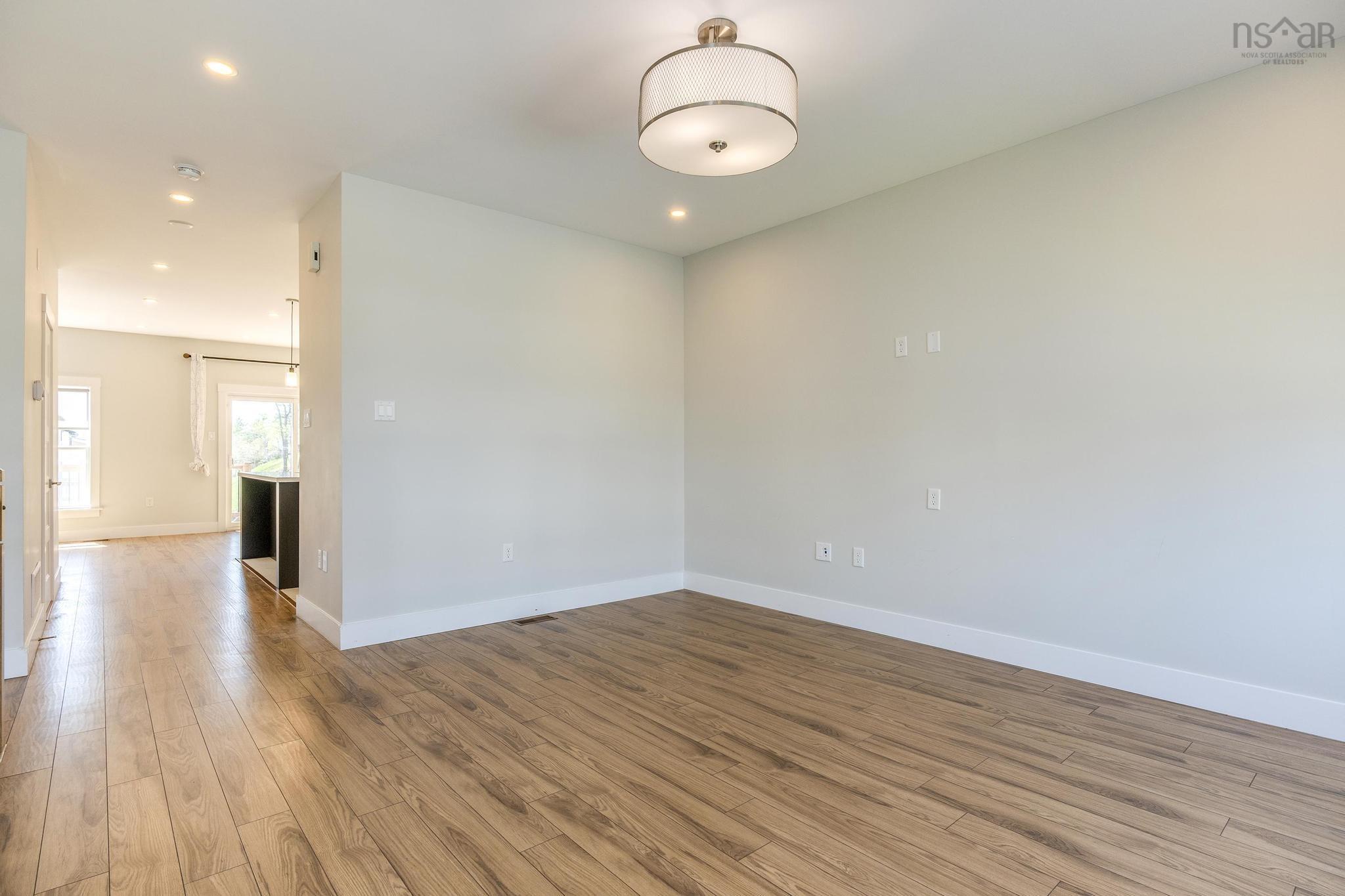 $699,900.00: 9 Alamir Court, Halifax