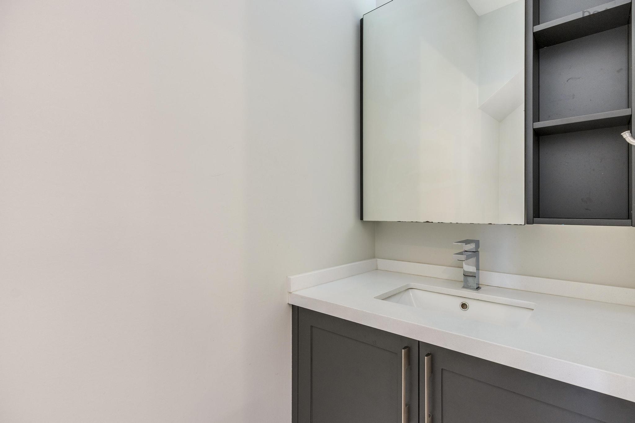 $699,900.00: 9 Alamir Court, Halifax