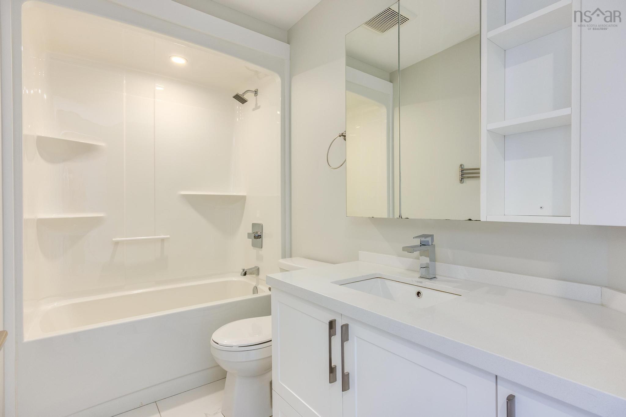 $699,900.00: 9 Alamir Court, Halifax