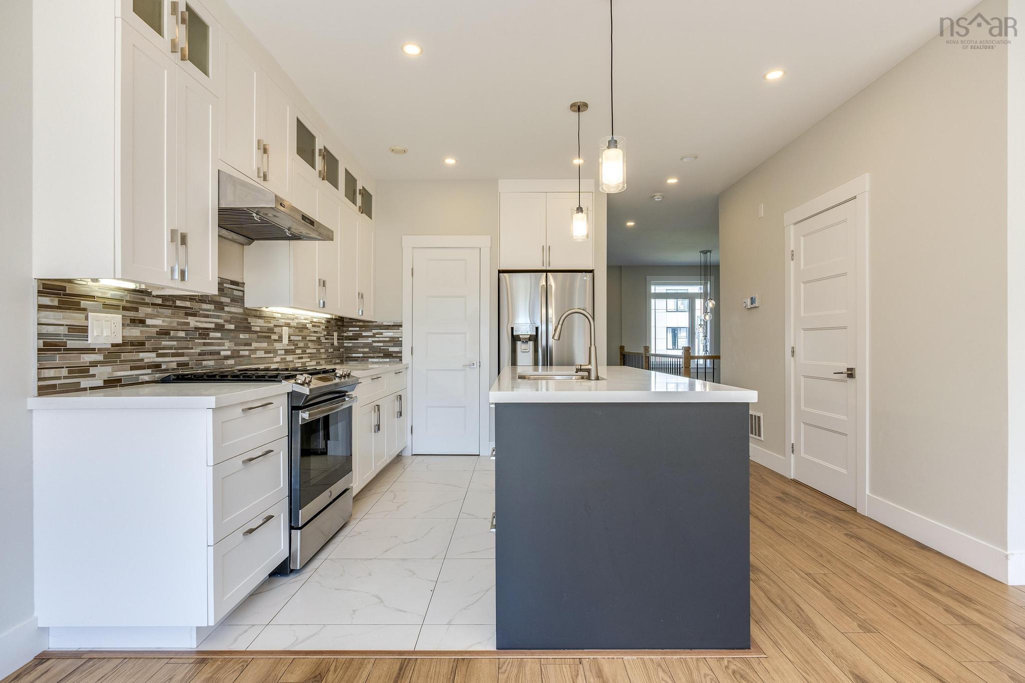 $699,900.00: 9 Alamir Court, Halifax
