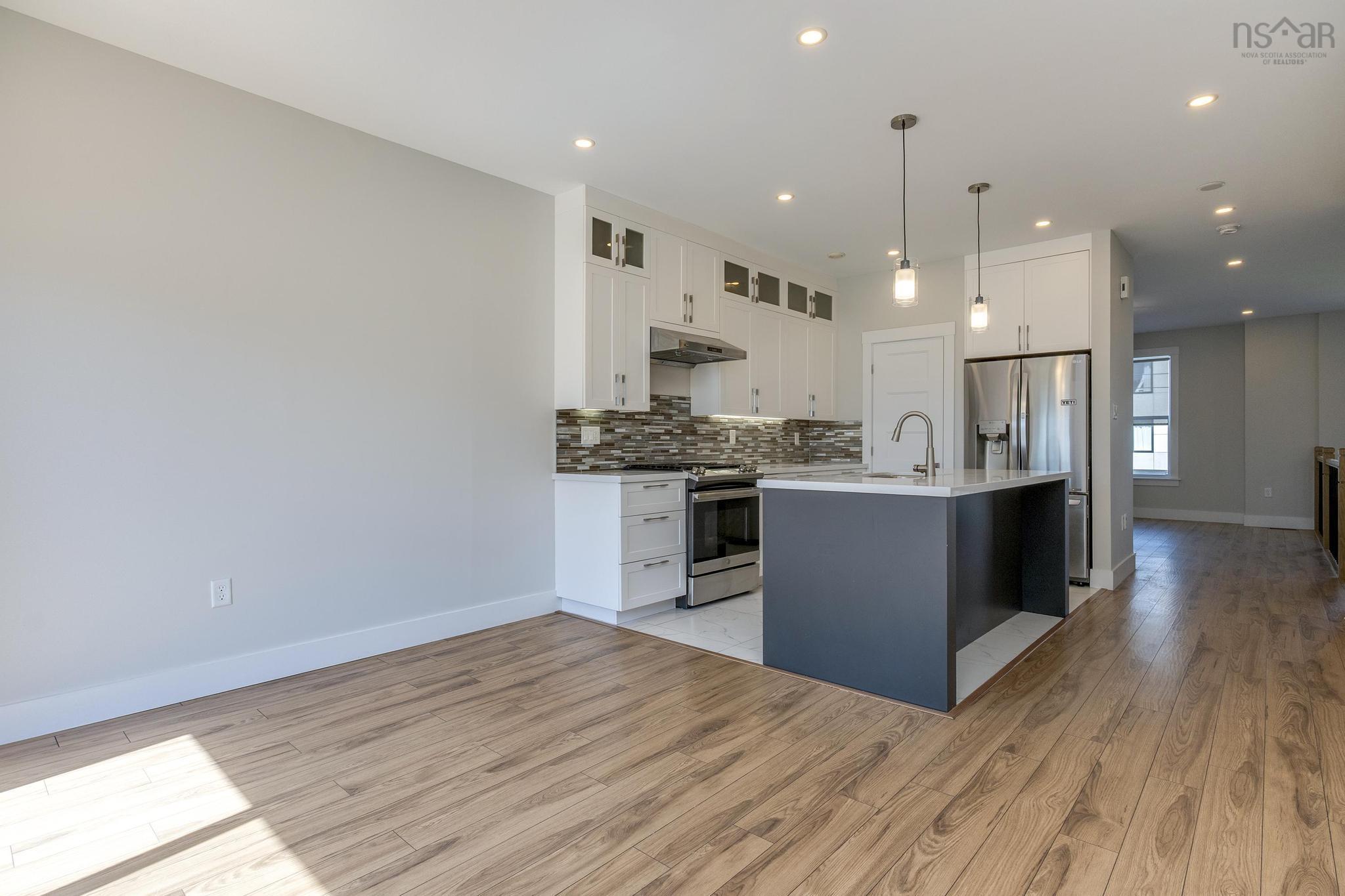 $699,900.00: 9 Alamir Court, Halifax