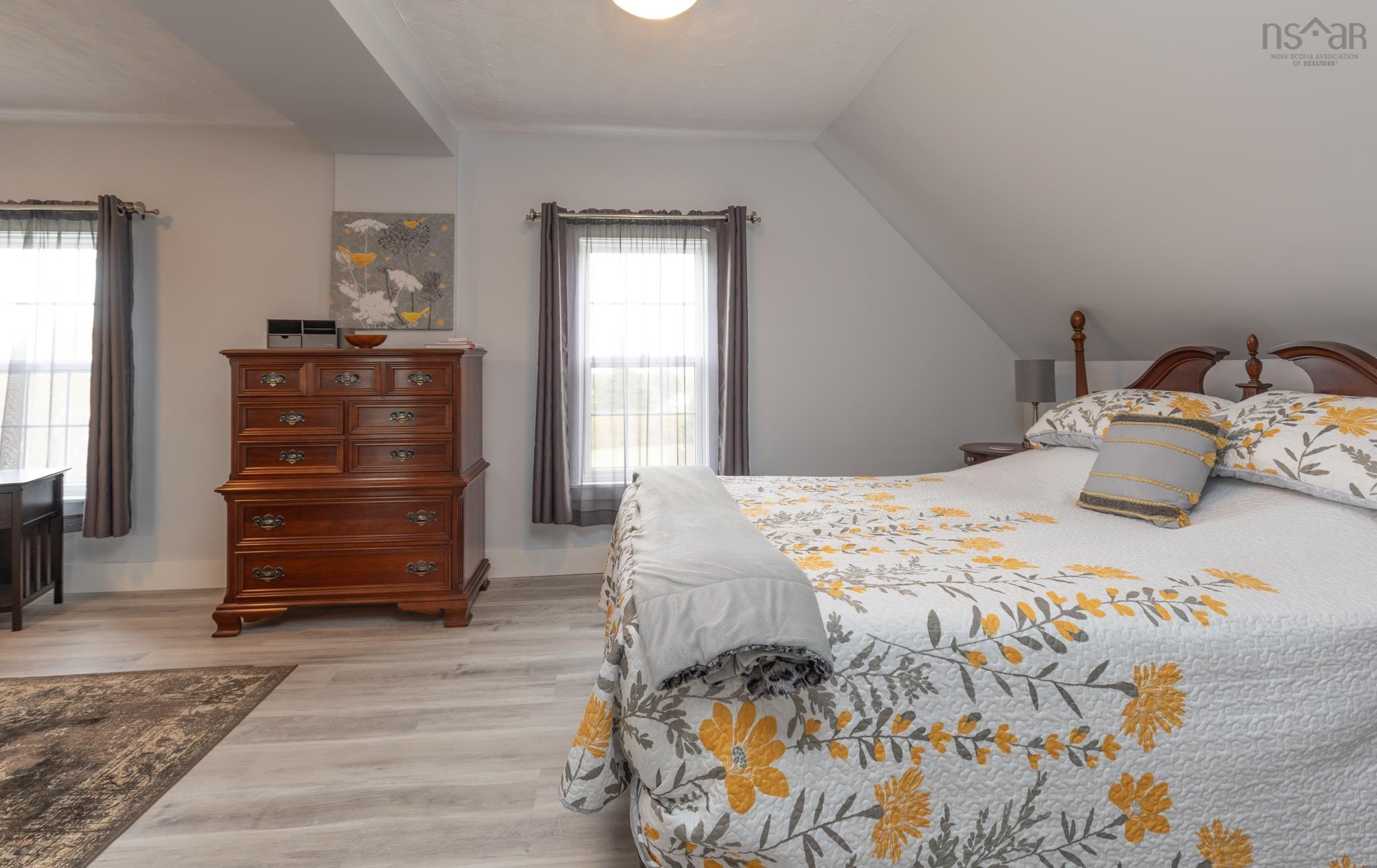 $349,900.00: 35 Chemin Tour Des Buttes, Amiraults Hill