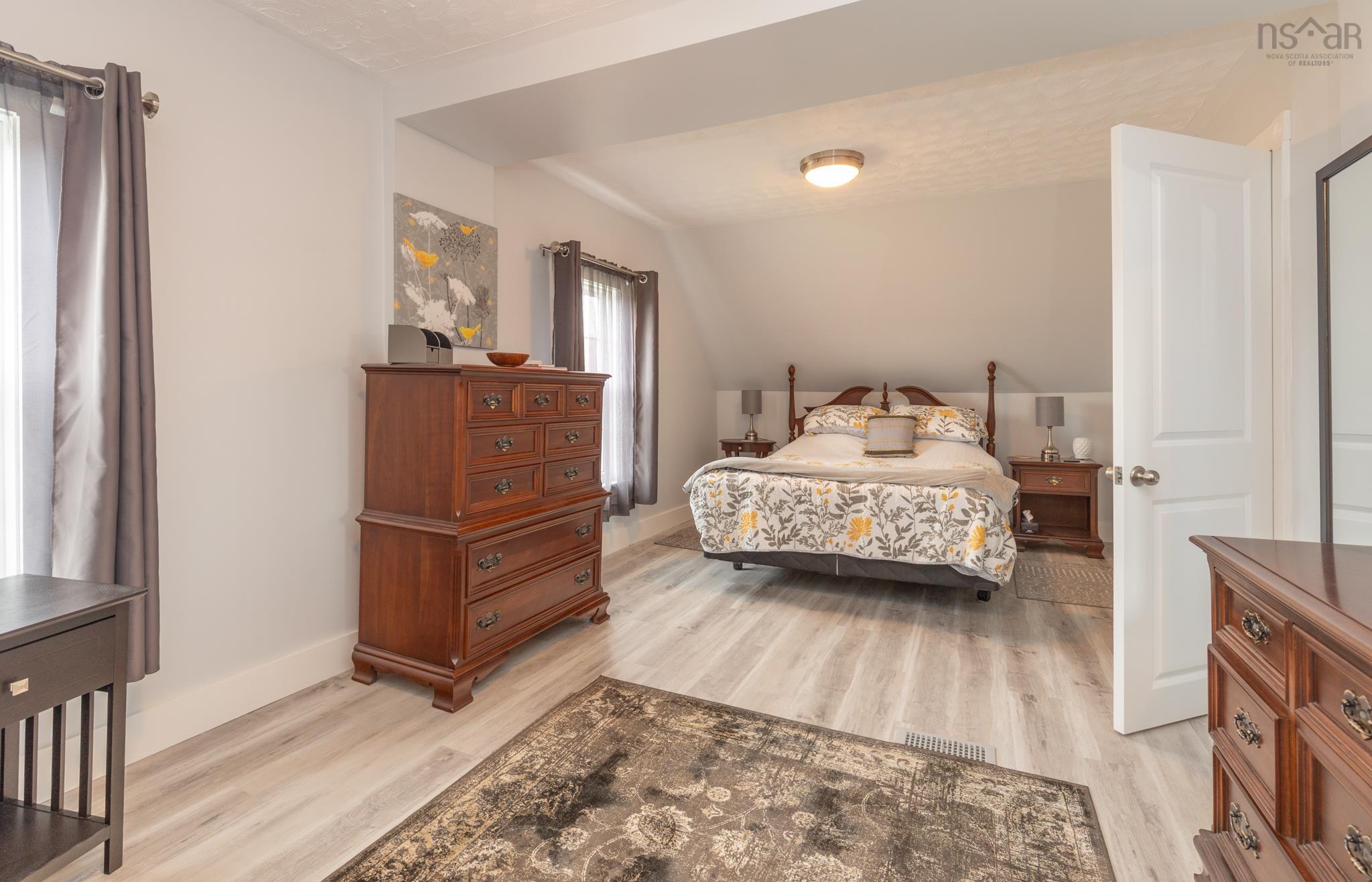 $349,900.00: 35 Chemin Tour Des Buttes, Amiraults Hill