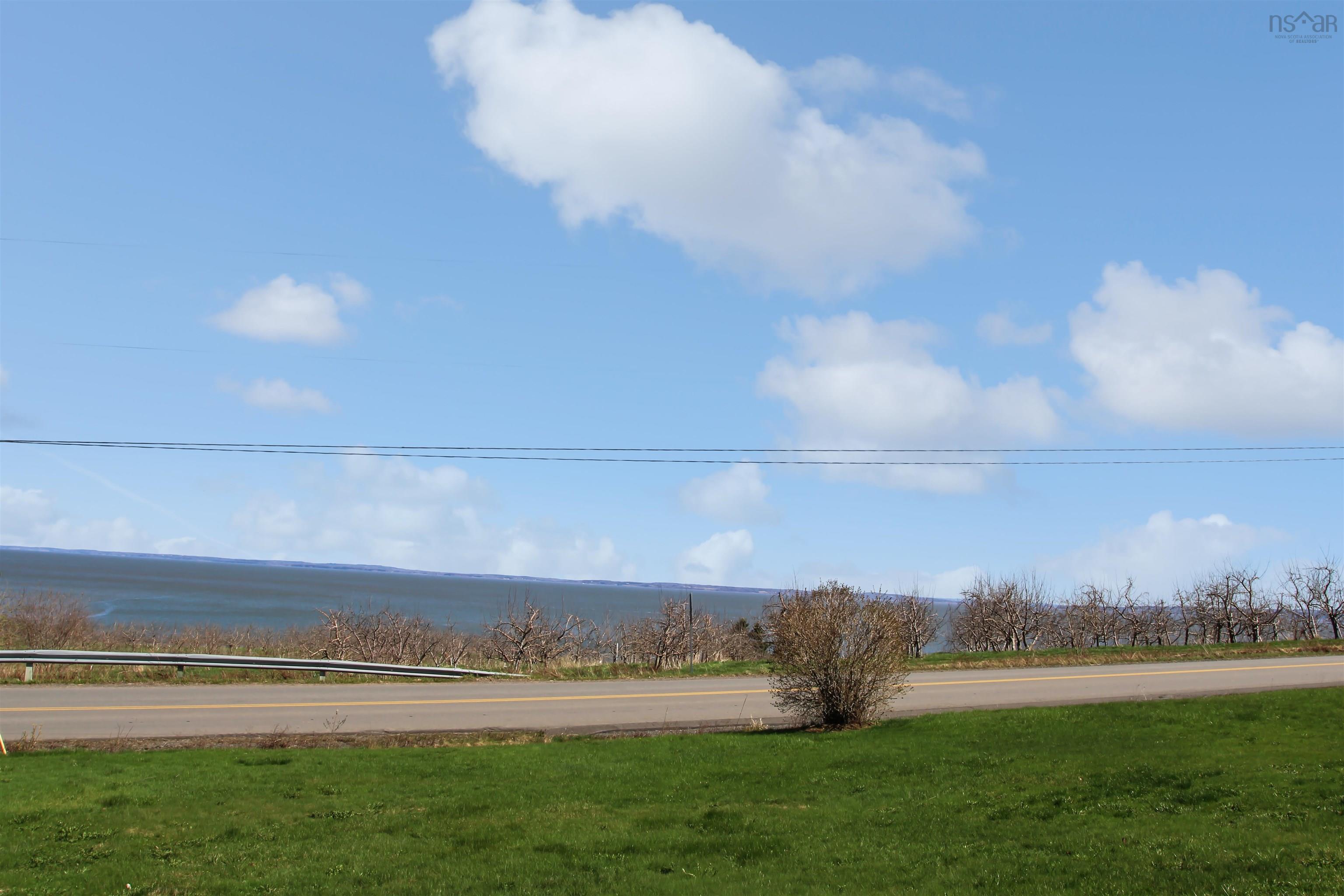 $275,000.00: 1663 Pereau Road, Blomidon
