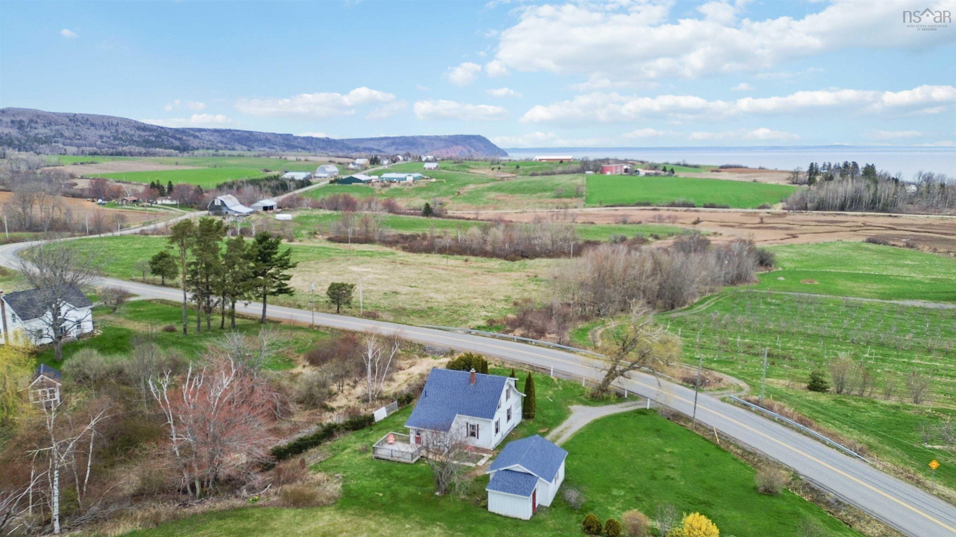 $275,000.00: 1663 Pereau Road, Blomidon
