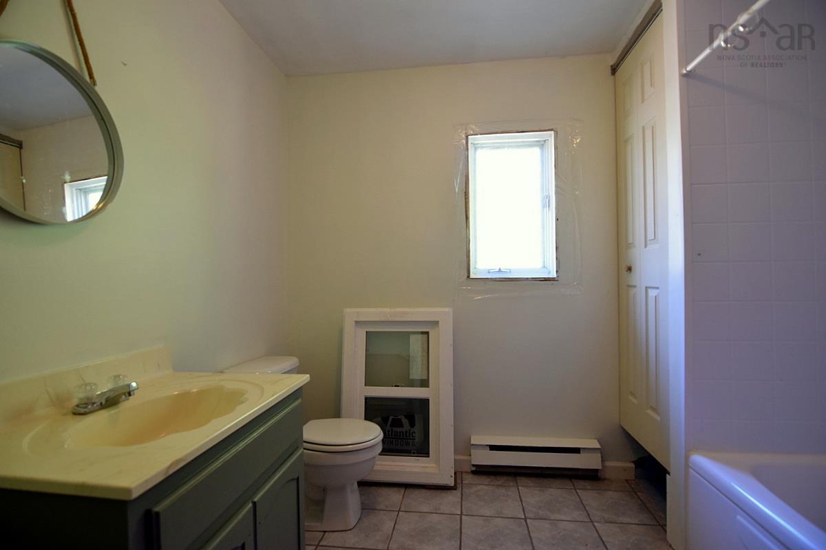 $250,000.00: 13537 Highway 19, Inverness