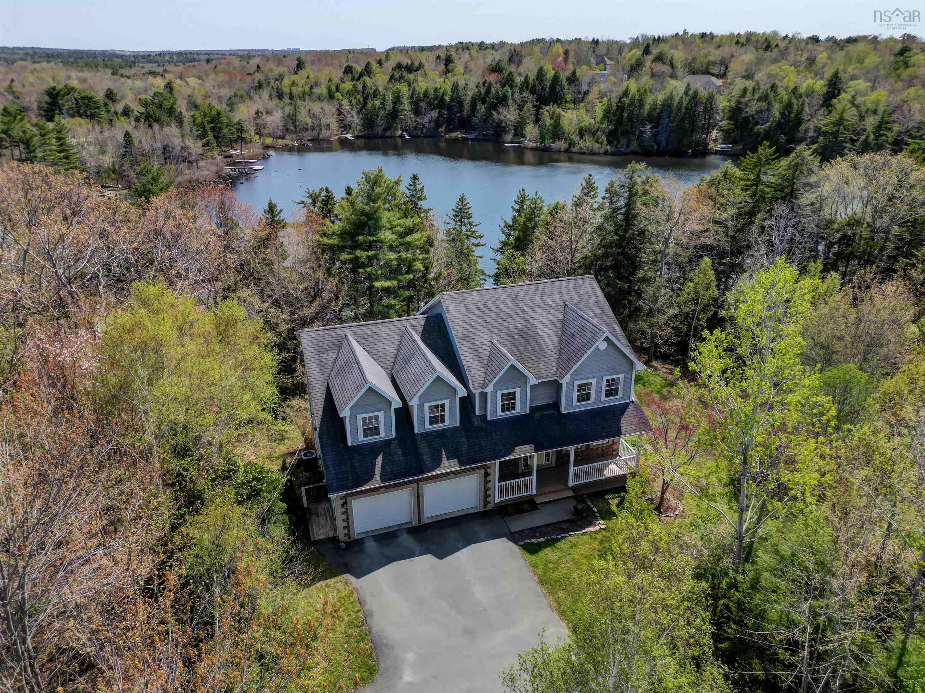 $1,049,000.00: 193 Lincolnshire Drive, Fall River