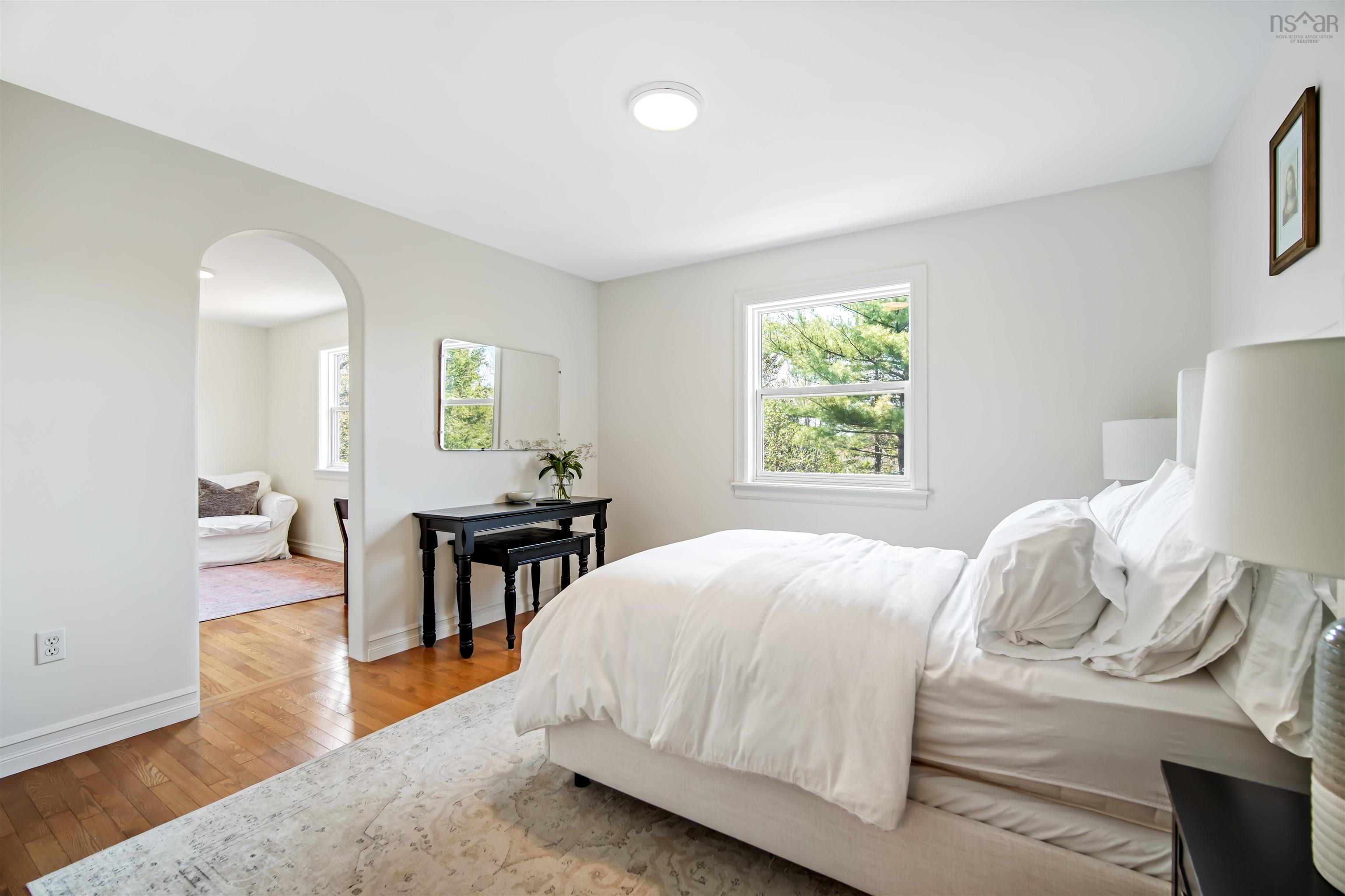 $1,049,000.00: 193 Lincolnshire Drive, Fall River