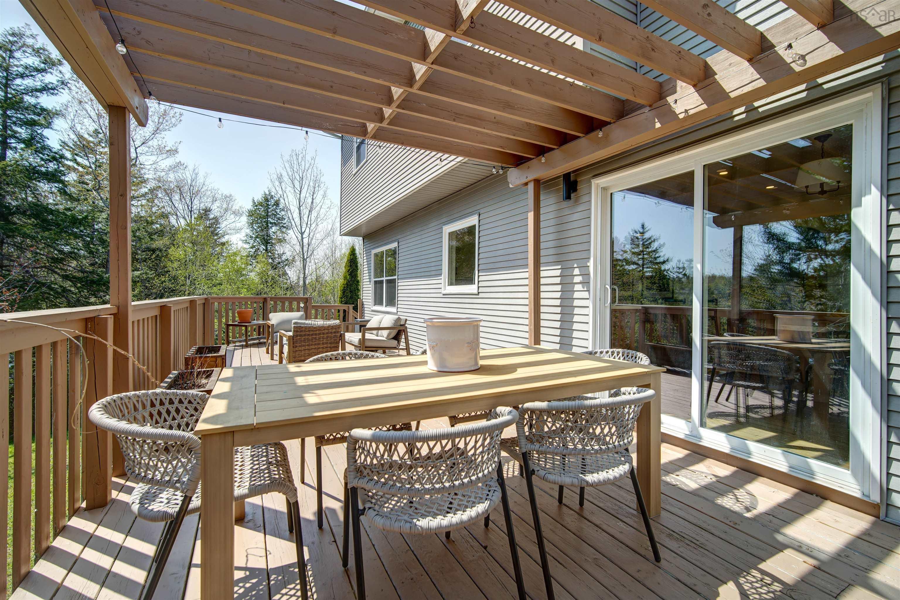 $1,049,000.00: 193 Lincolnshire Drive, Fall River