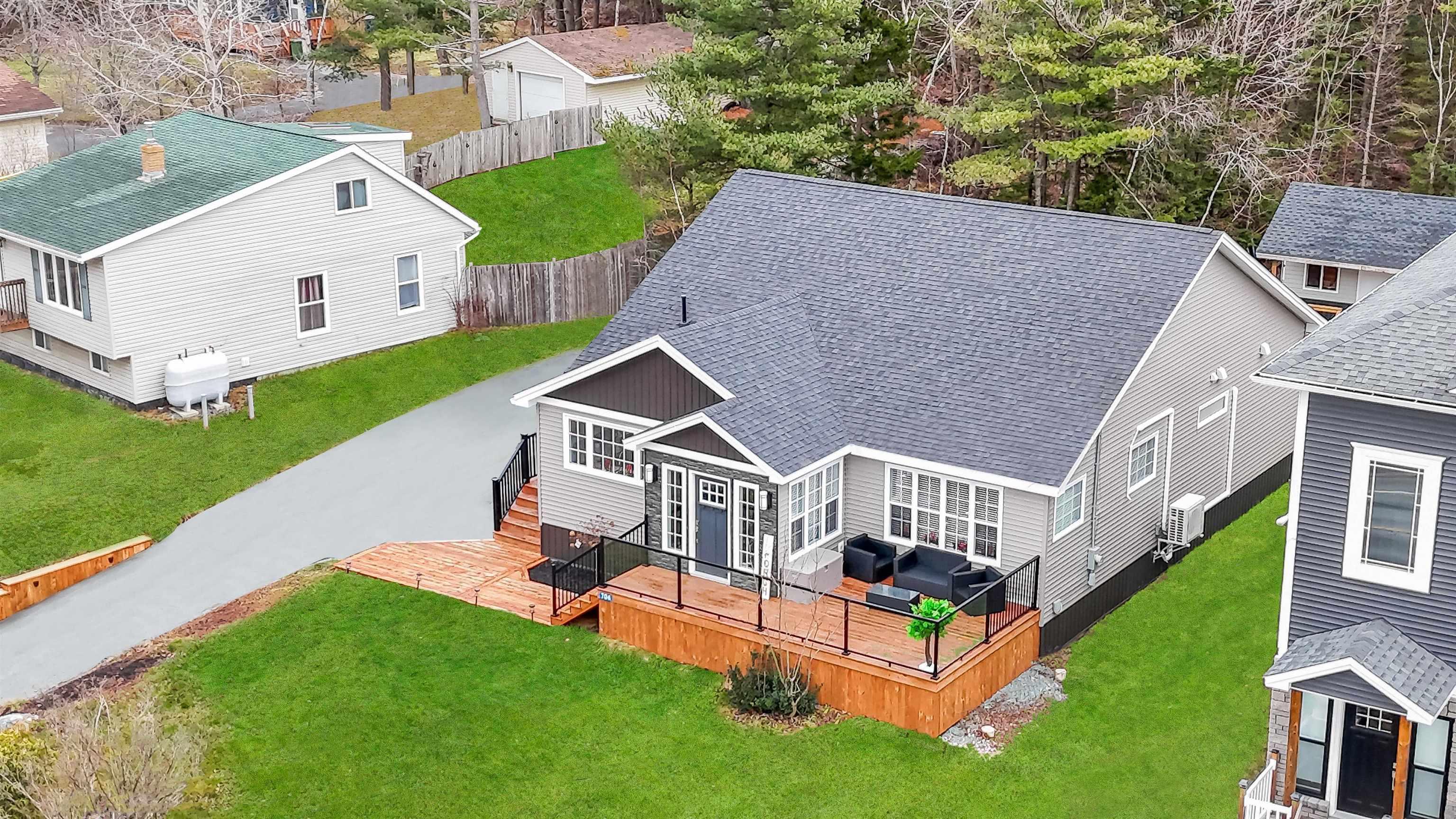 $779,990.00: 704 Waverley Road, Dartmouth