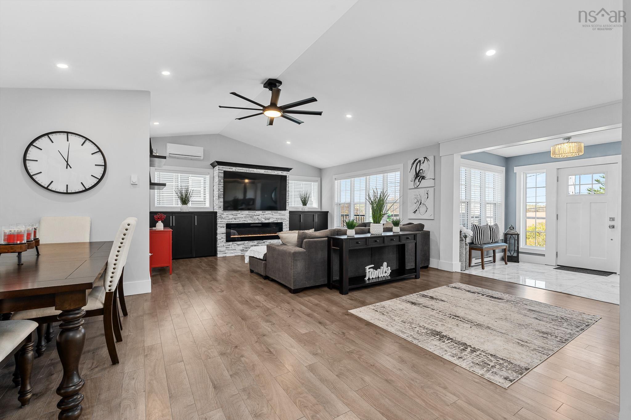 $779,990.00: 704 Waverley Road, Dartmouth