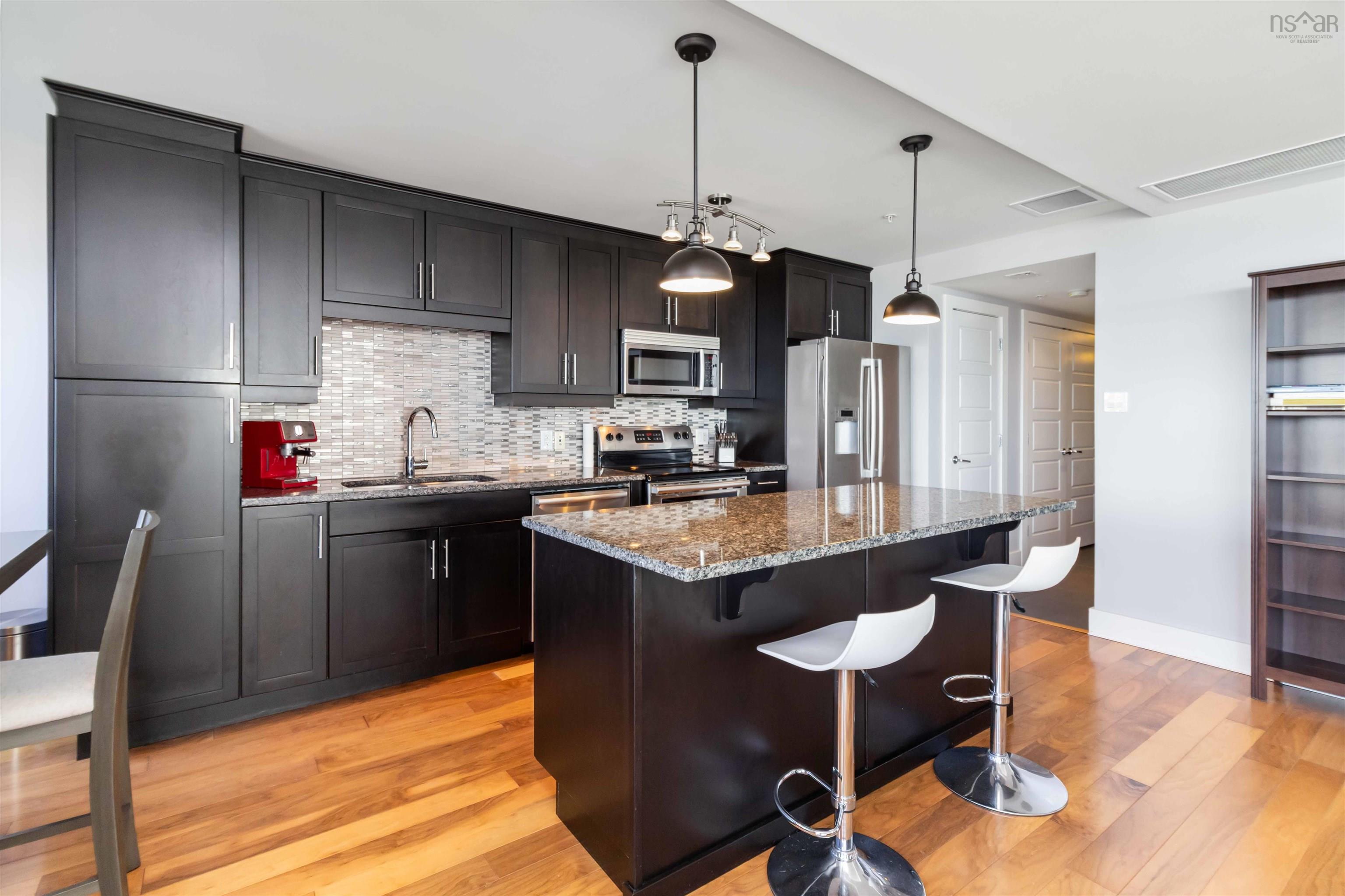$595,000.00: 704 31 Kings Wharf Place, Dartmouth