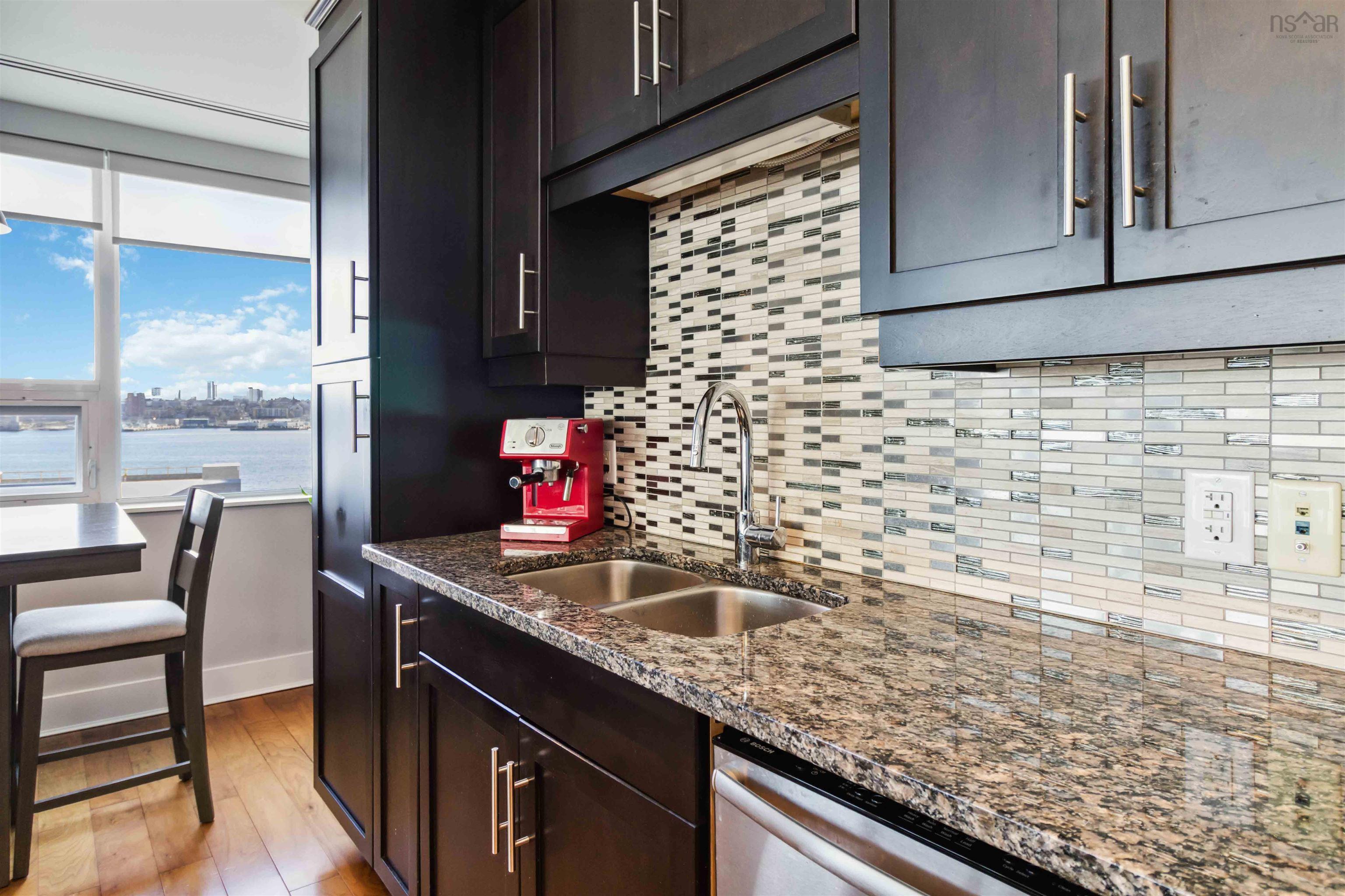 $595,000.00: 704 31 Kings Wharf Place, Dartmouth