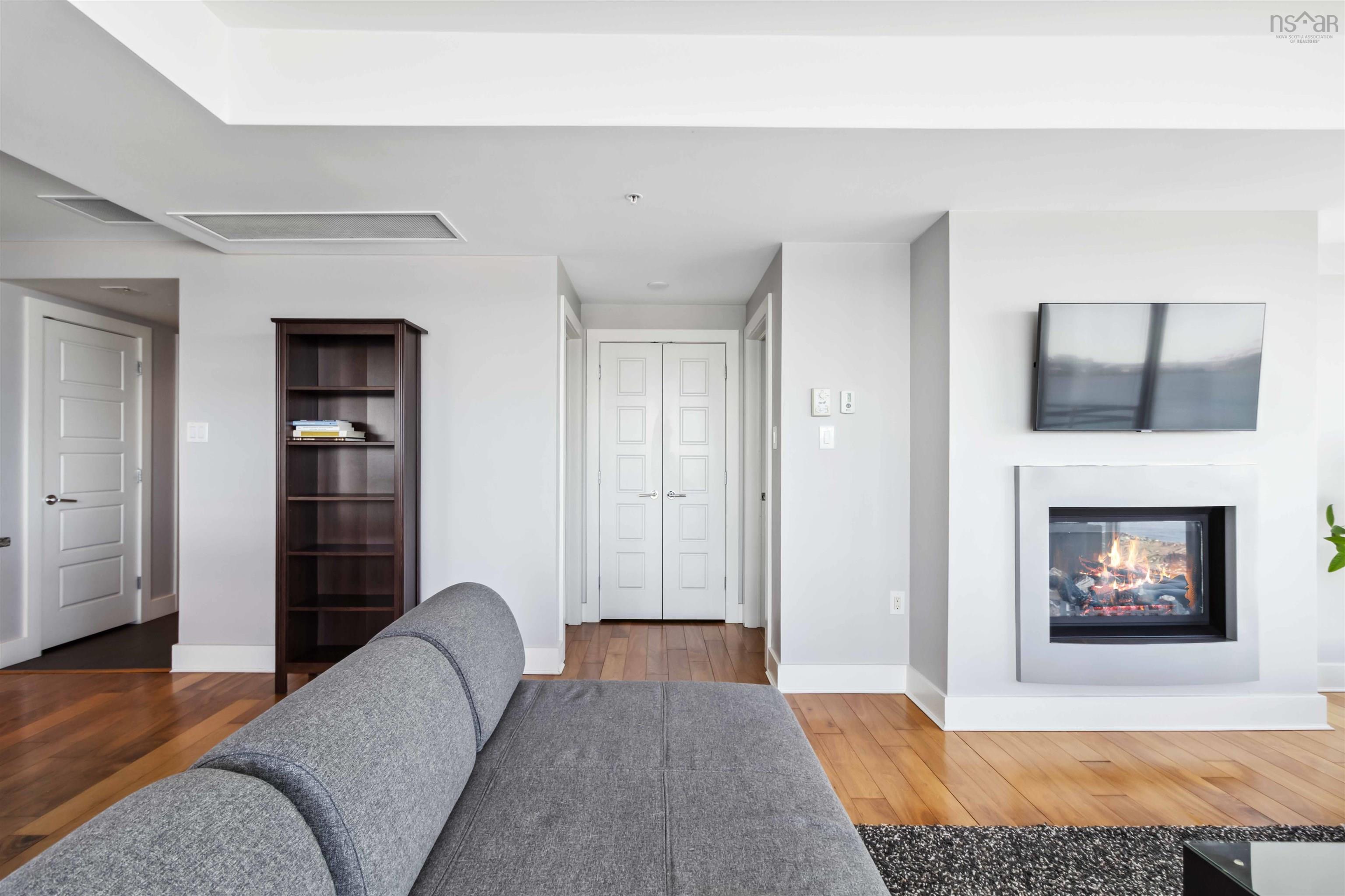 $595,000.00: 704 31 Kings Wharf Place, Dartmouth