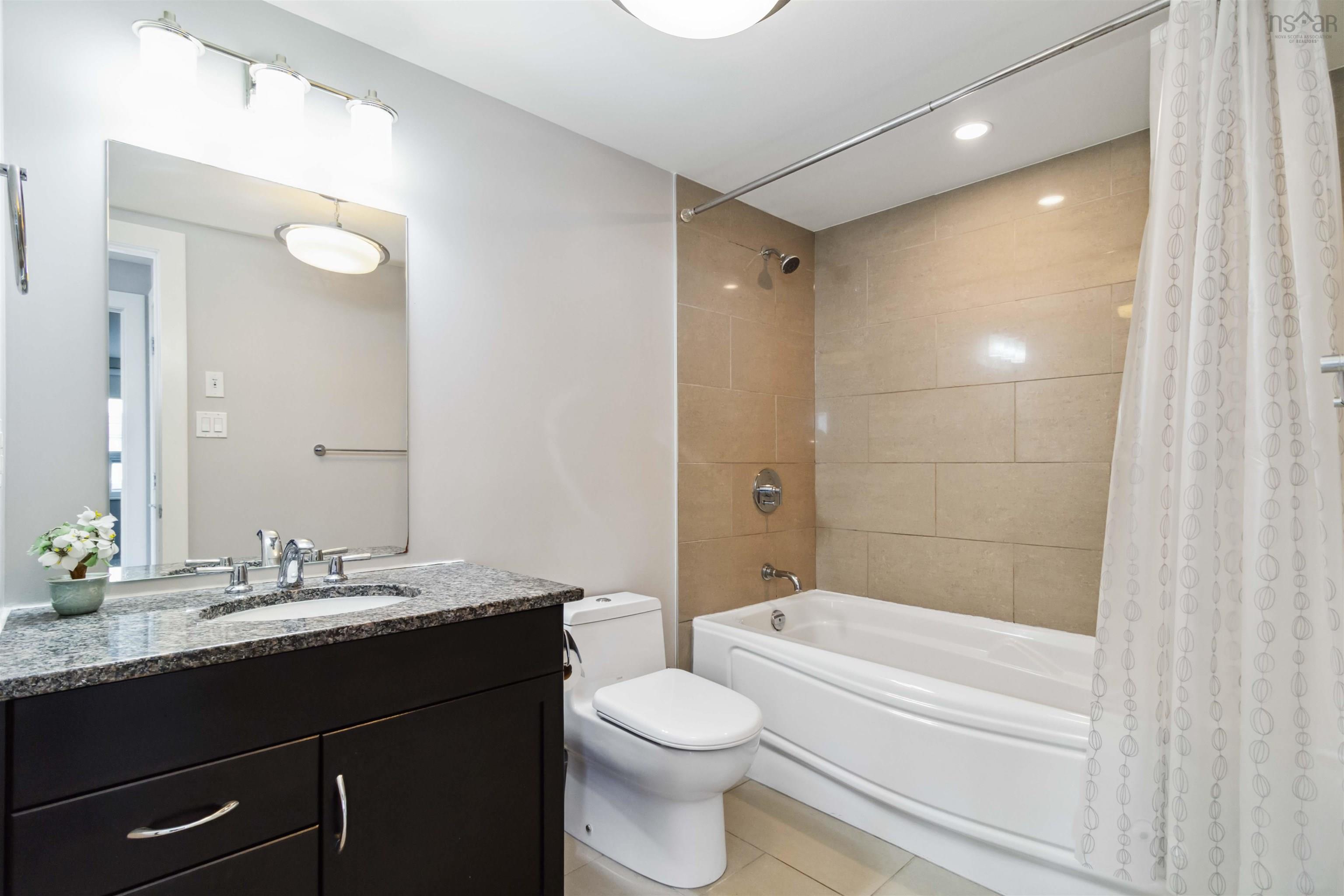 $595,000.00: 704 31 Kings Wharf Place, Dartmouth