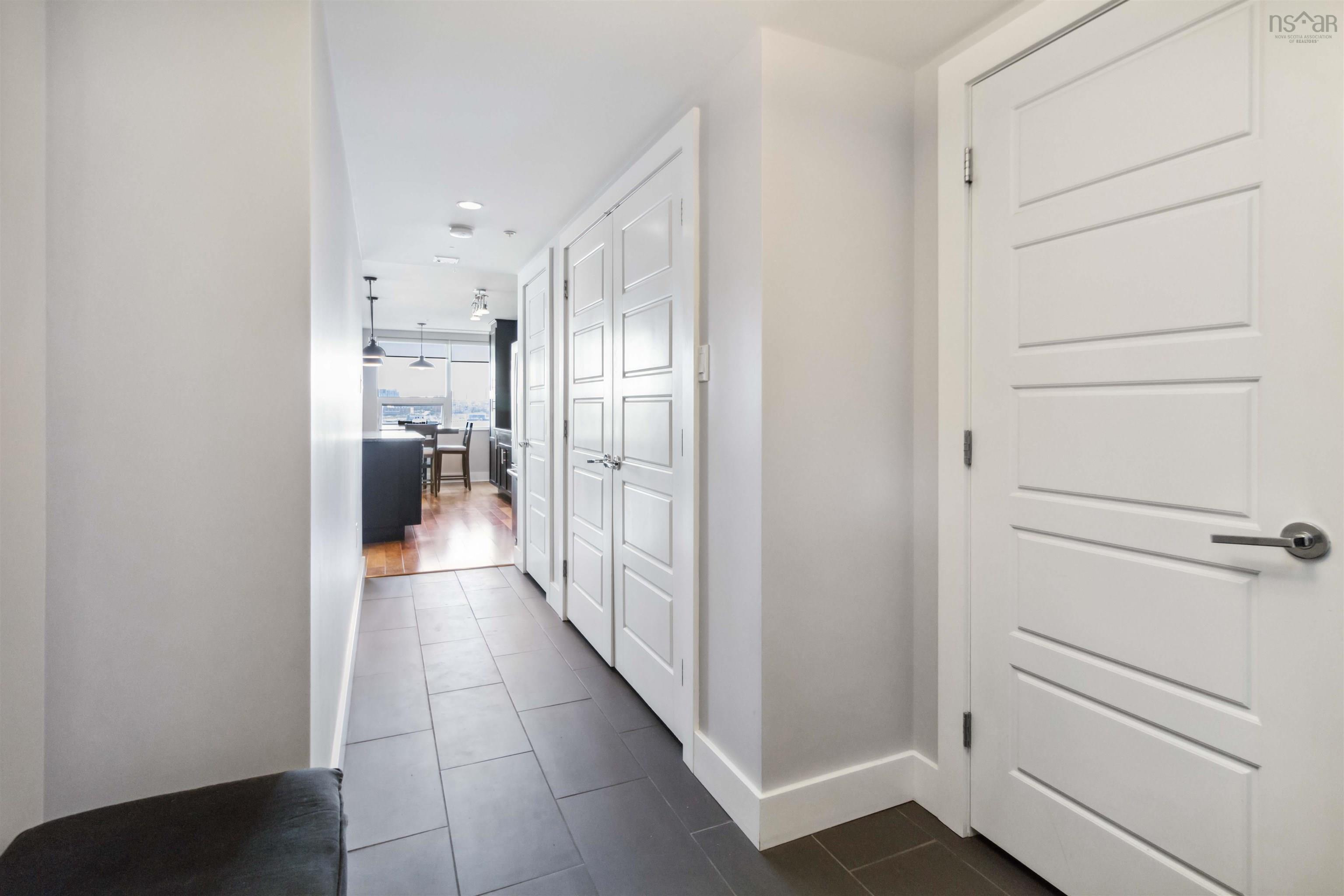 $595,000.00: 704 31 Kings Wharf Place, Dartmouth
