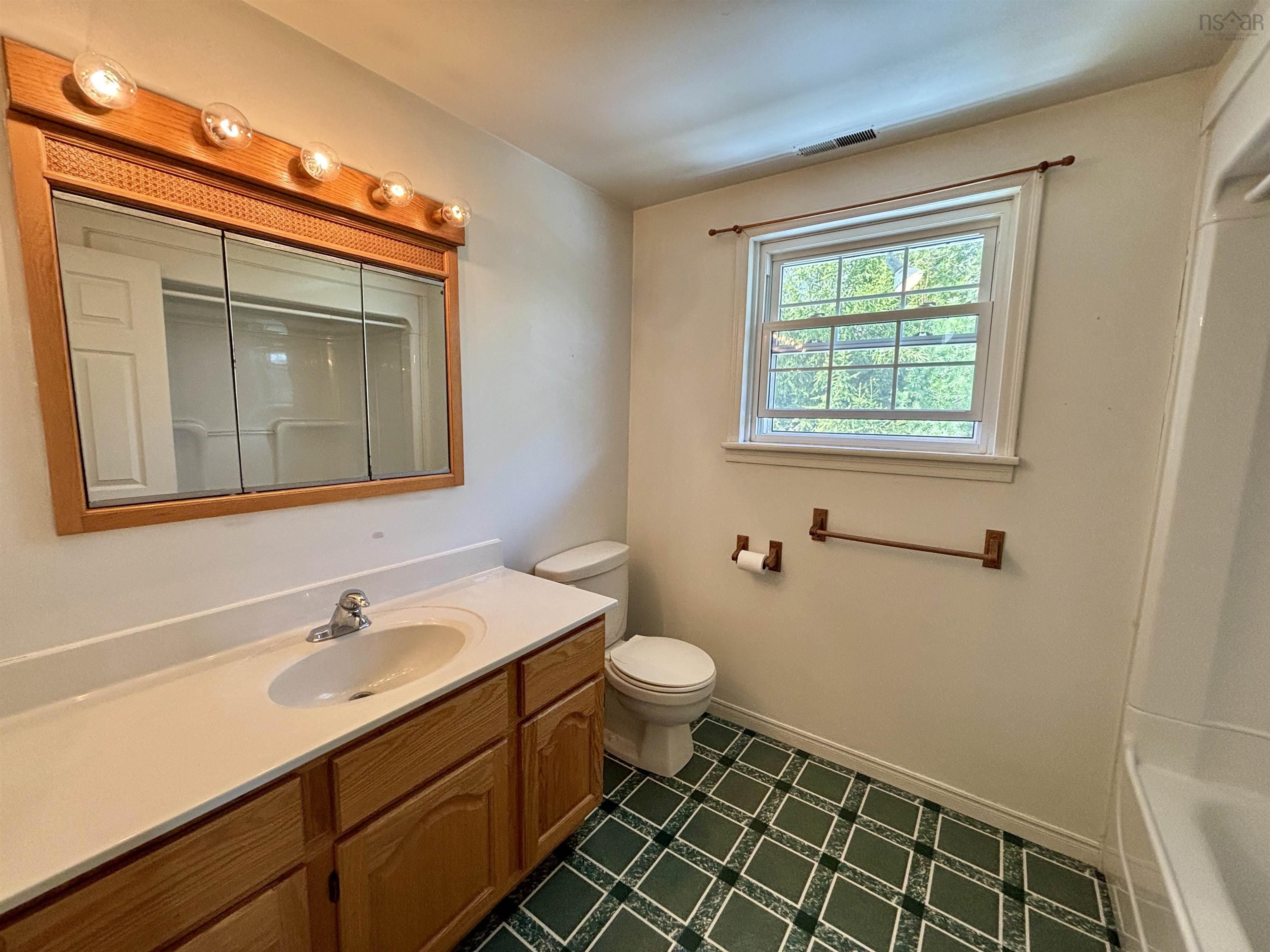 $384,900.00: 2785 Ohio East Road, St. Joseph