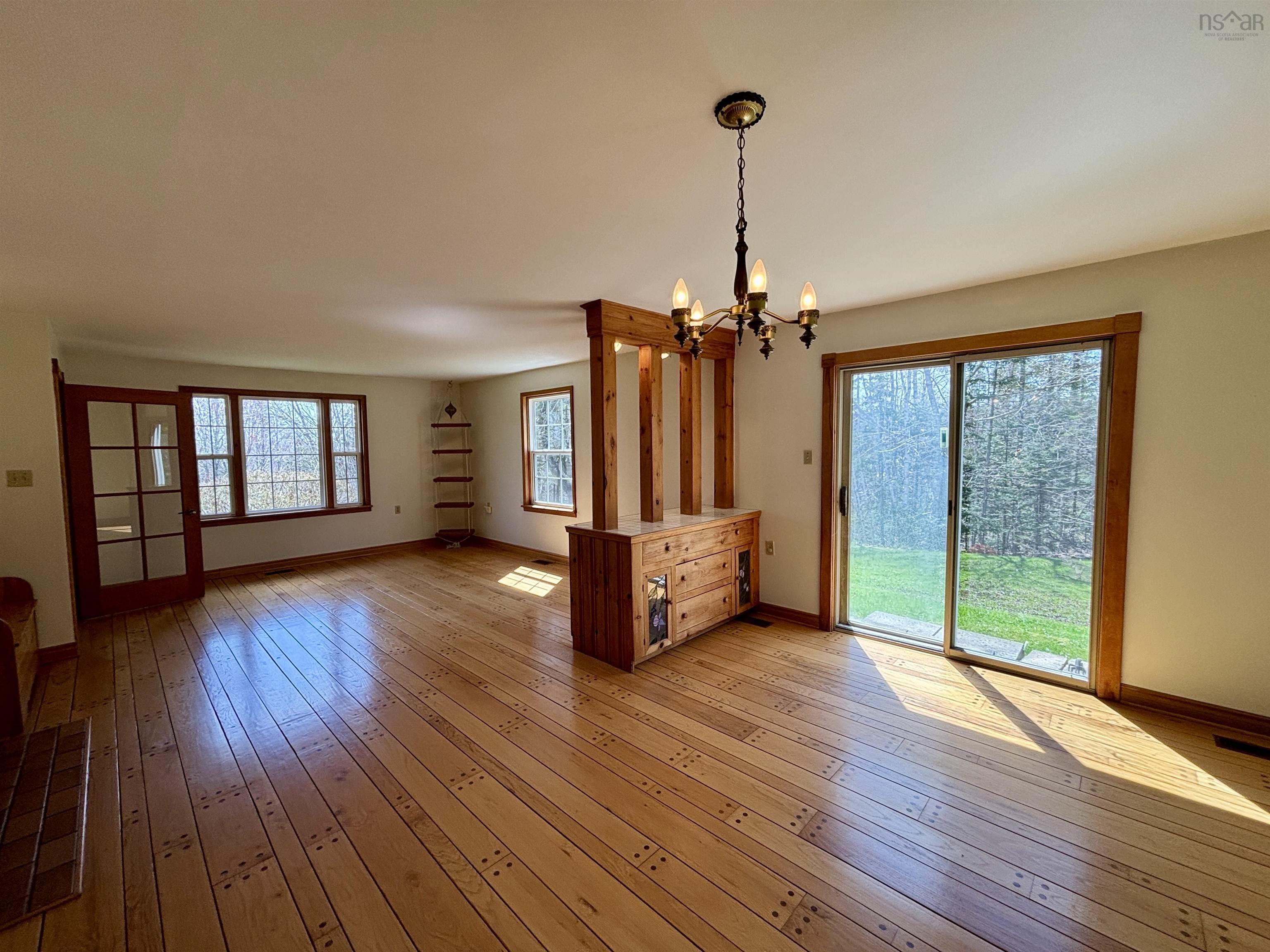 $384,900.00: 2785 Ohio East Road, St. Joseph