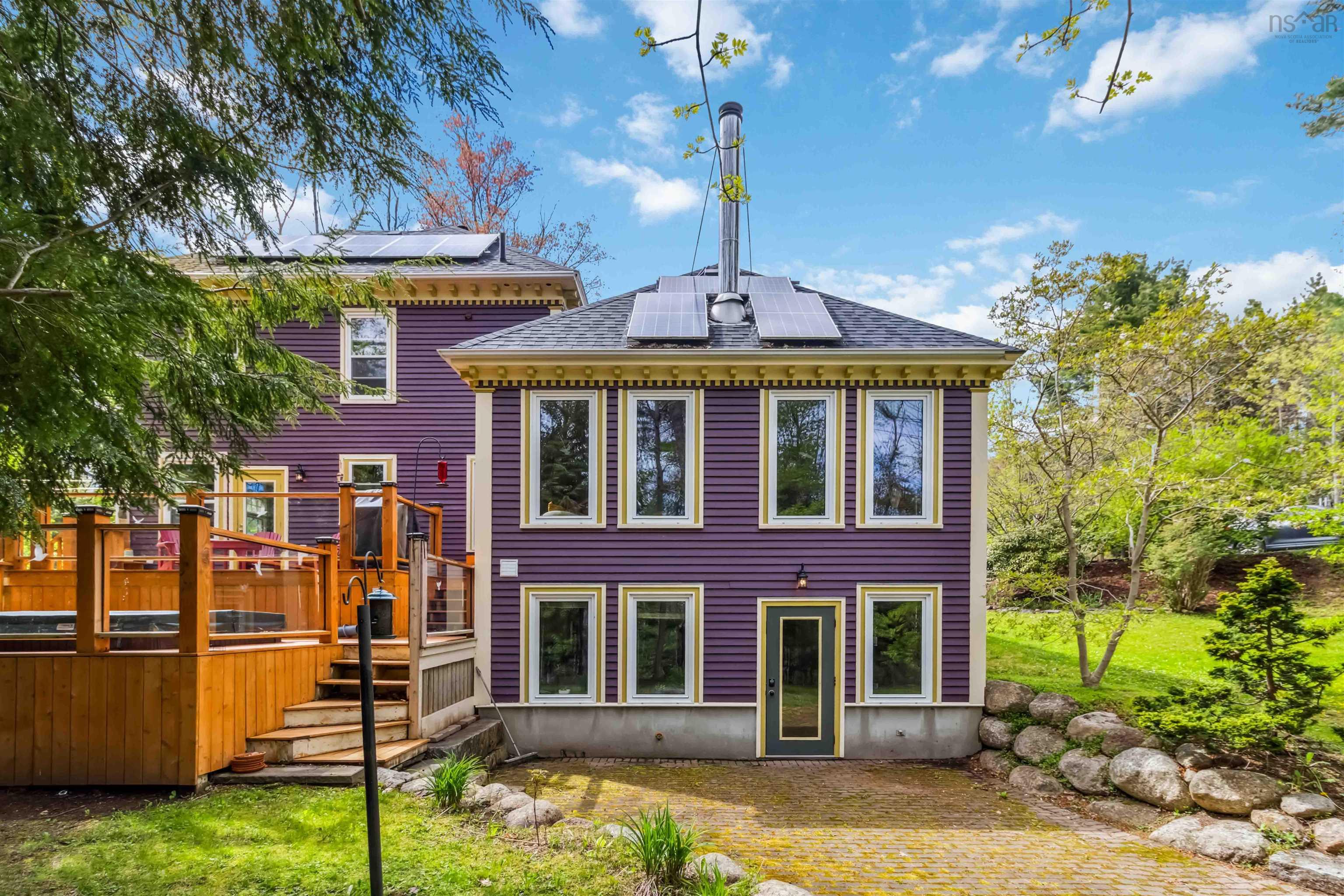 $564,900.00: 836 LAHAVE Street, Bridgewater