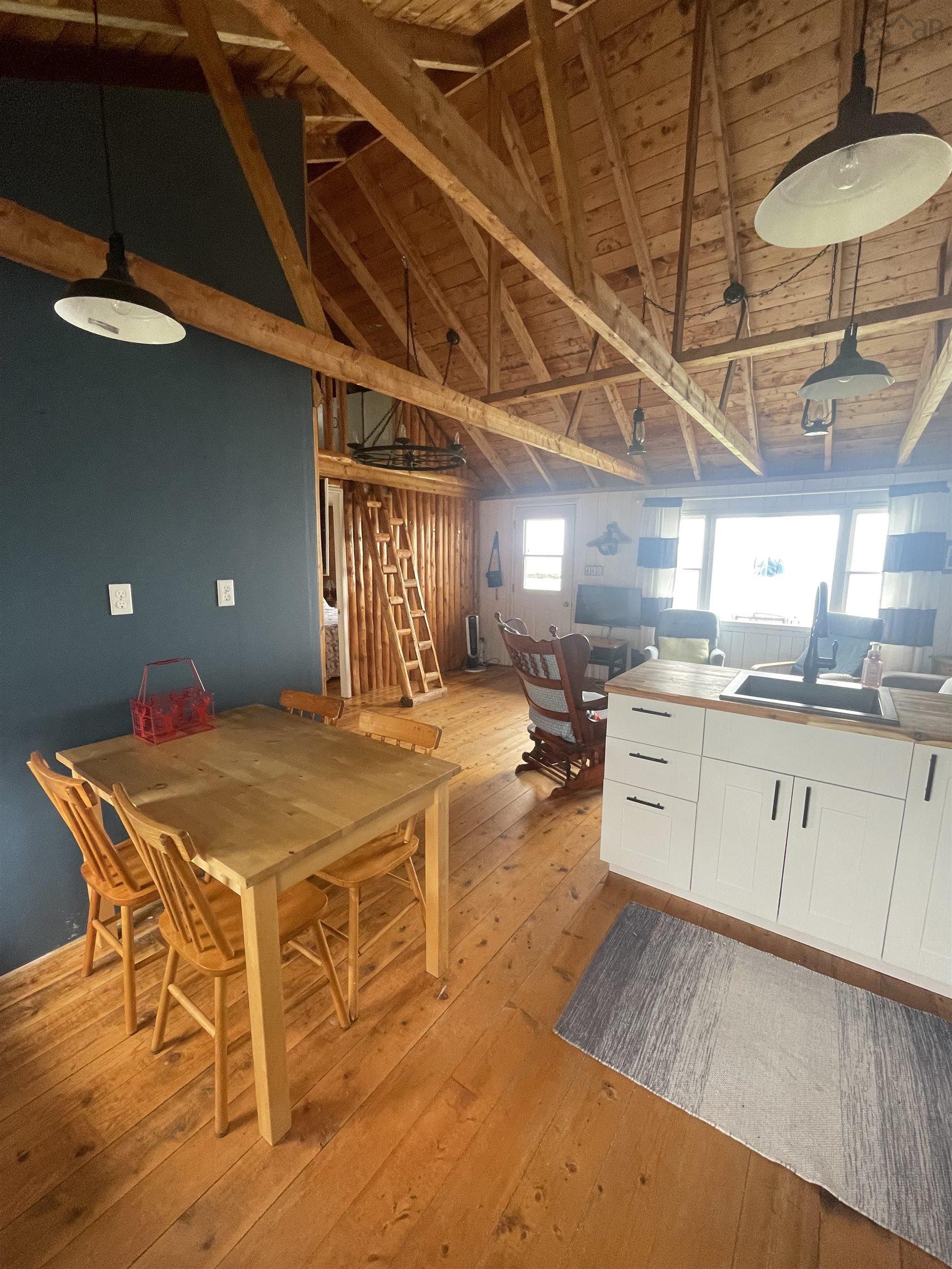 $525,000.00: 47 Cabin Road, North East Point