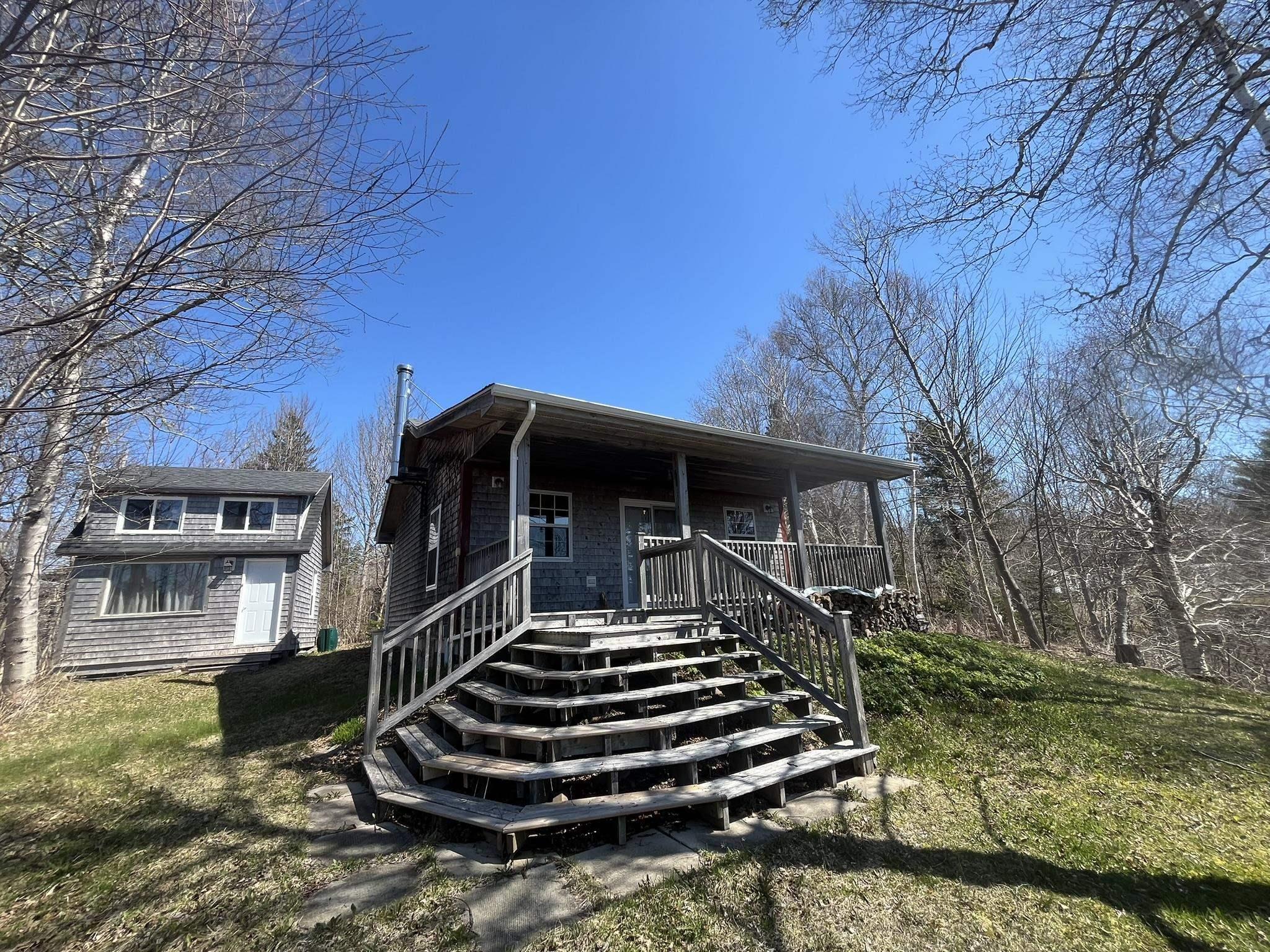 $199,000.00: 2376 West Bay Road, Dundee