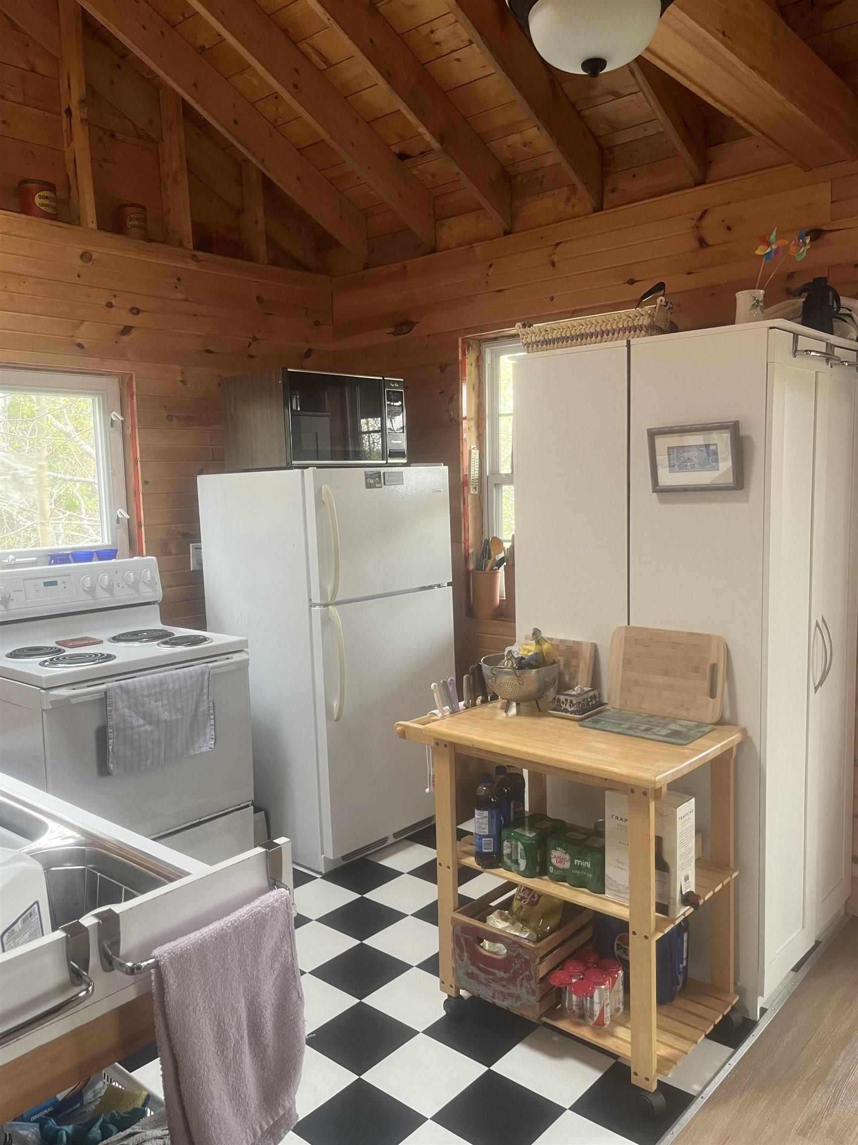 $199,000.00: 2376 West Bay Road, Dundee
