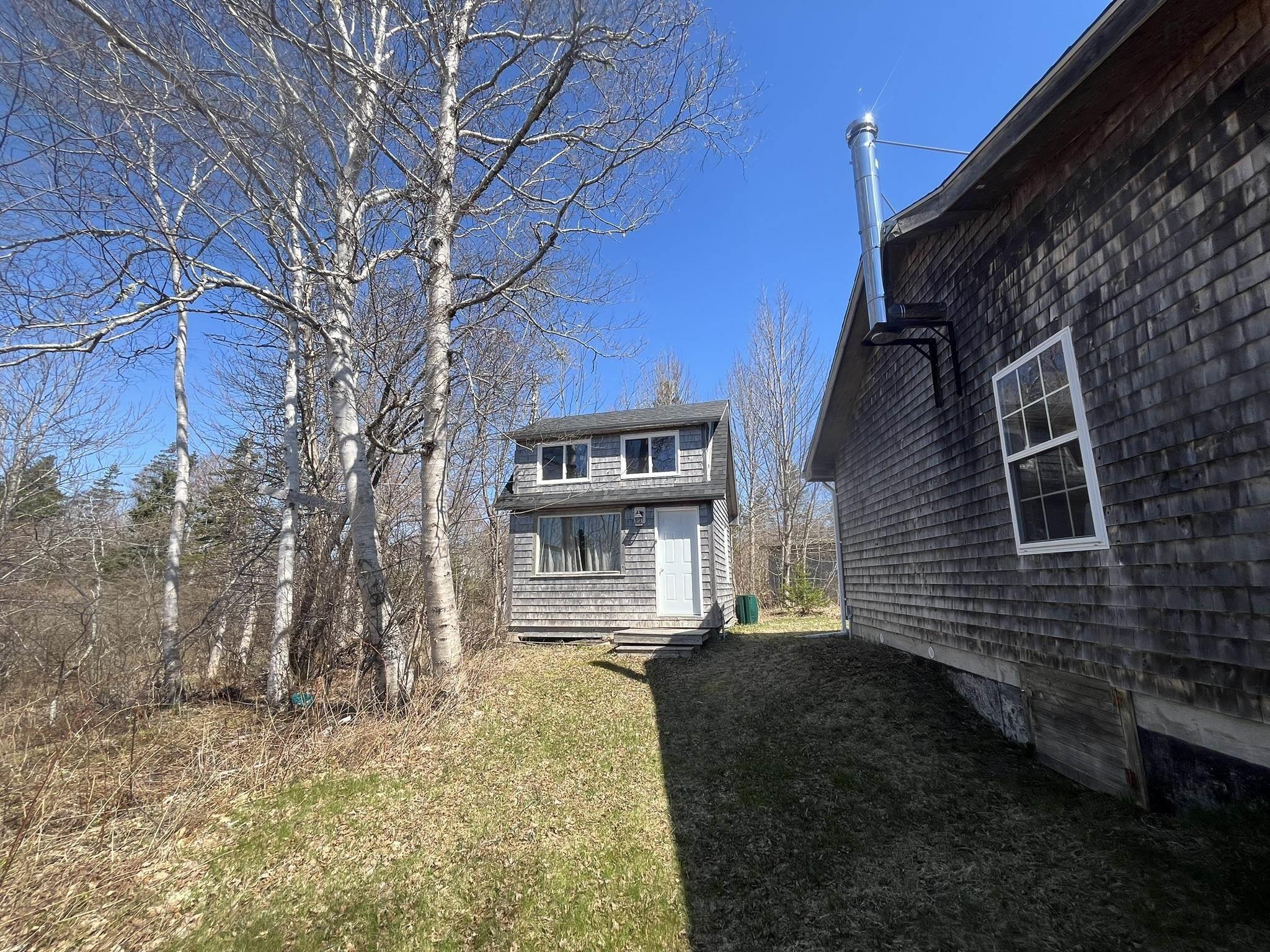 $199,000.00: 2376 West Bay Road, Dundee