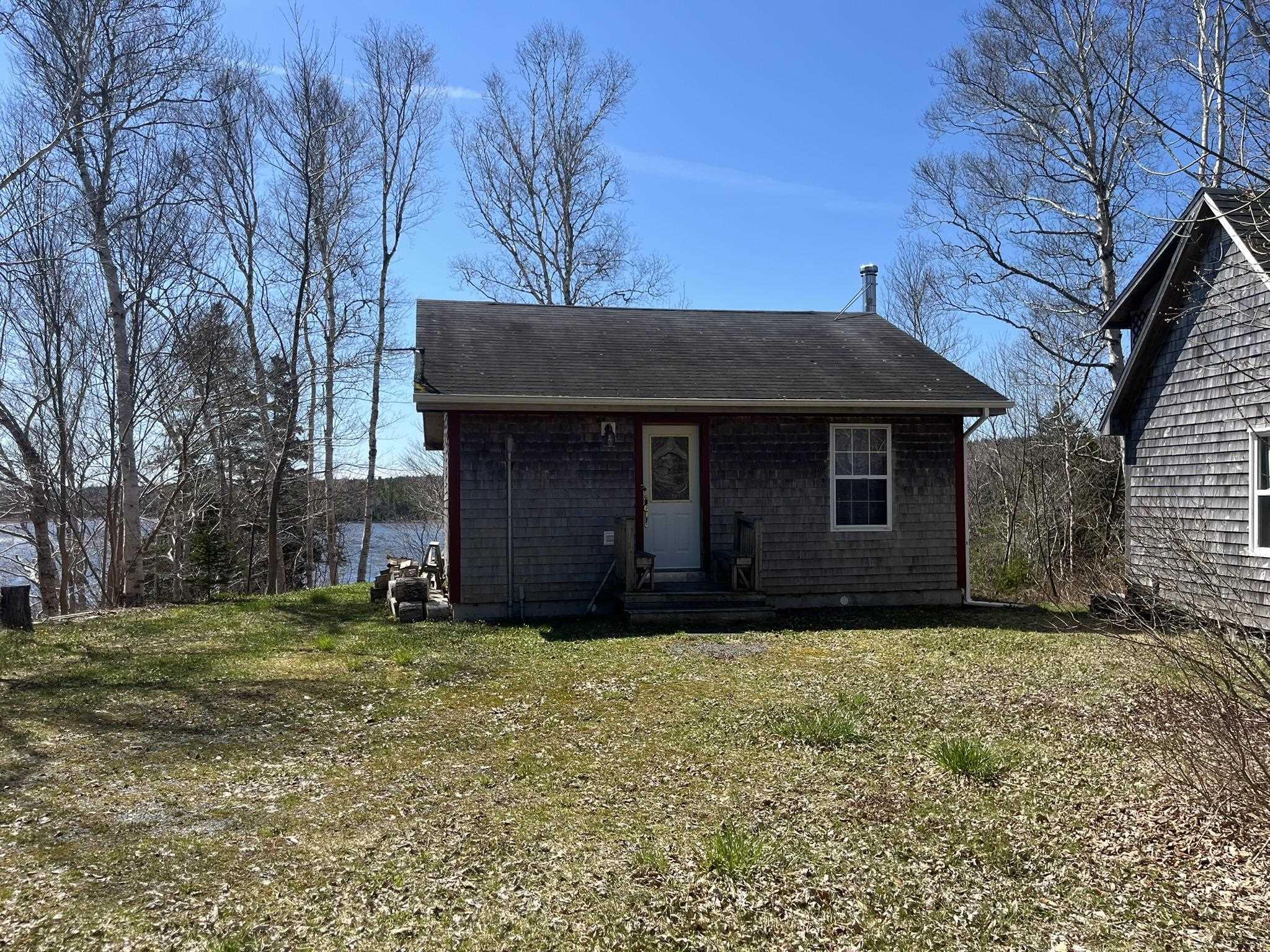 $199,000.00: 2376 West Bay Road, Dundee
