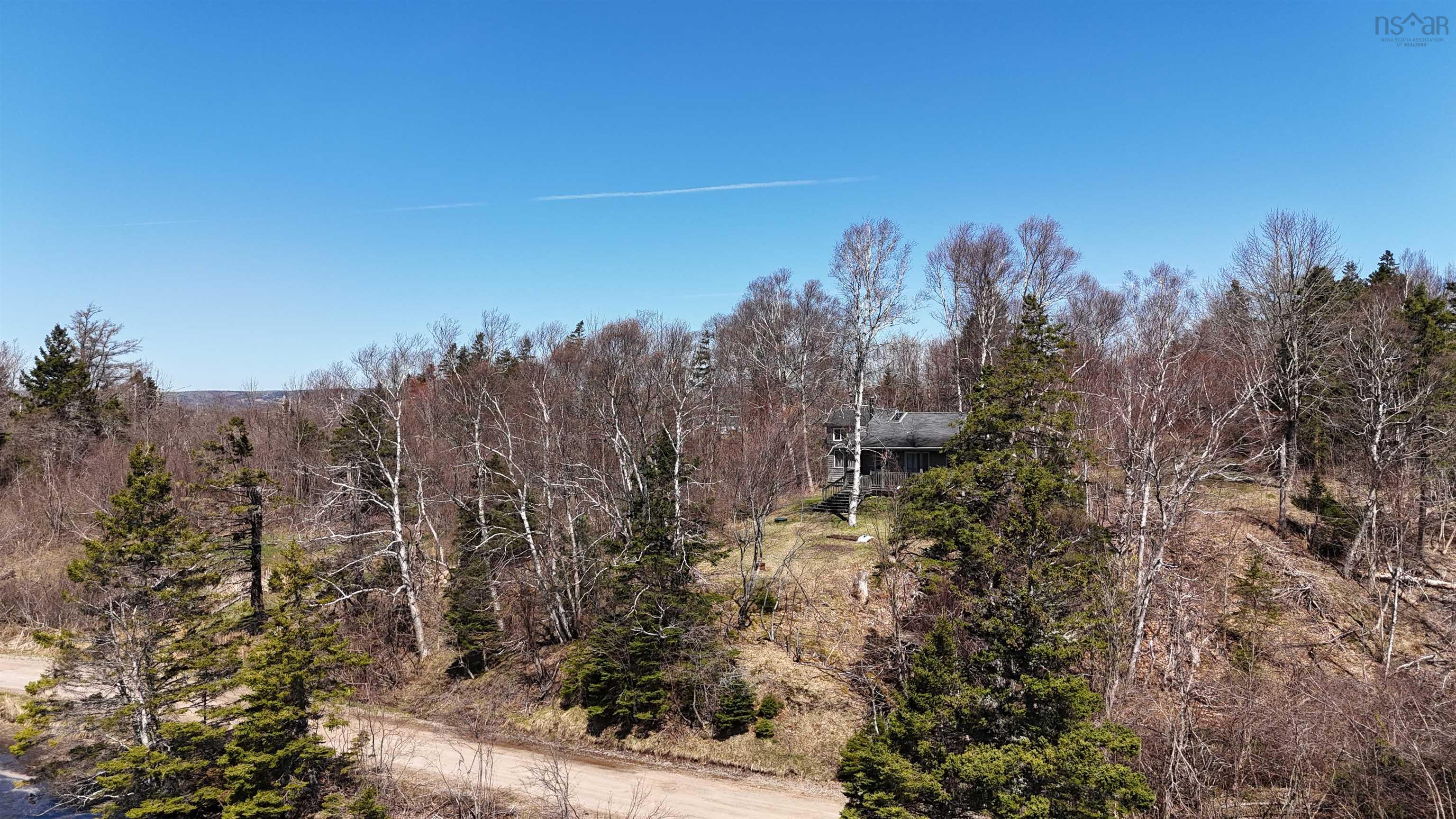 $199,000.00: 2376 West Bay Road, Dundee