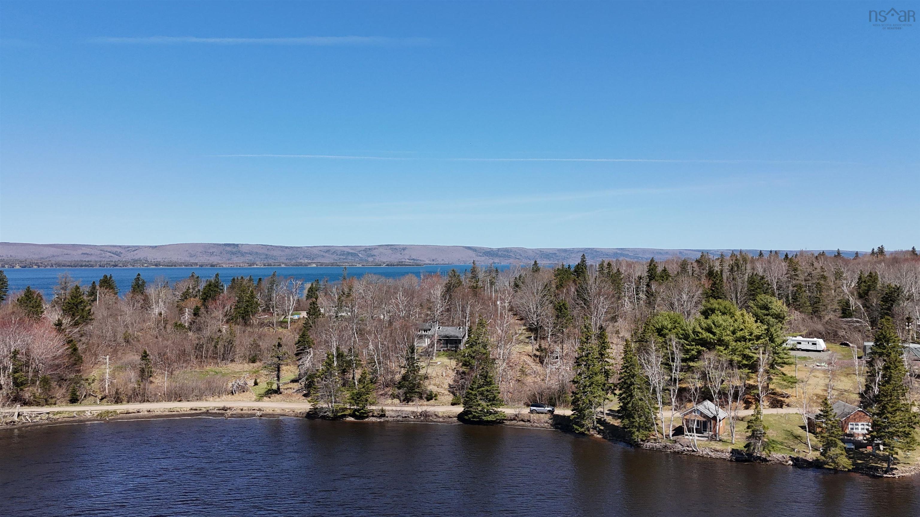 $199,000.00: 2376 West Bay Road, Dundee