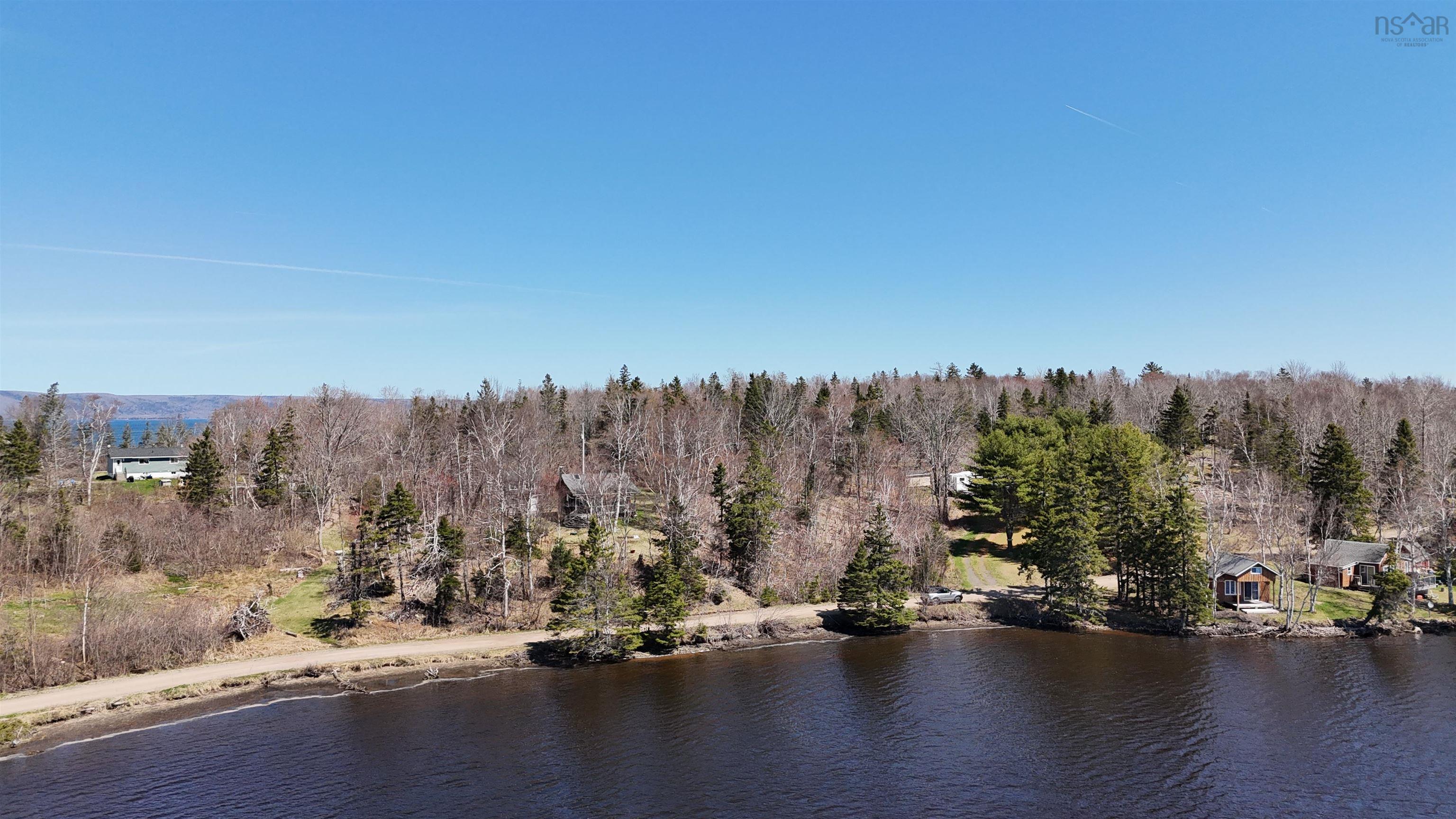 $199,000.00: 2376 West Bay Road, Dundee
