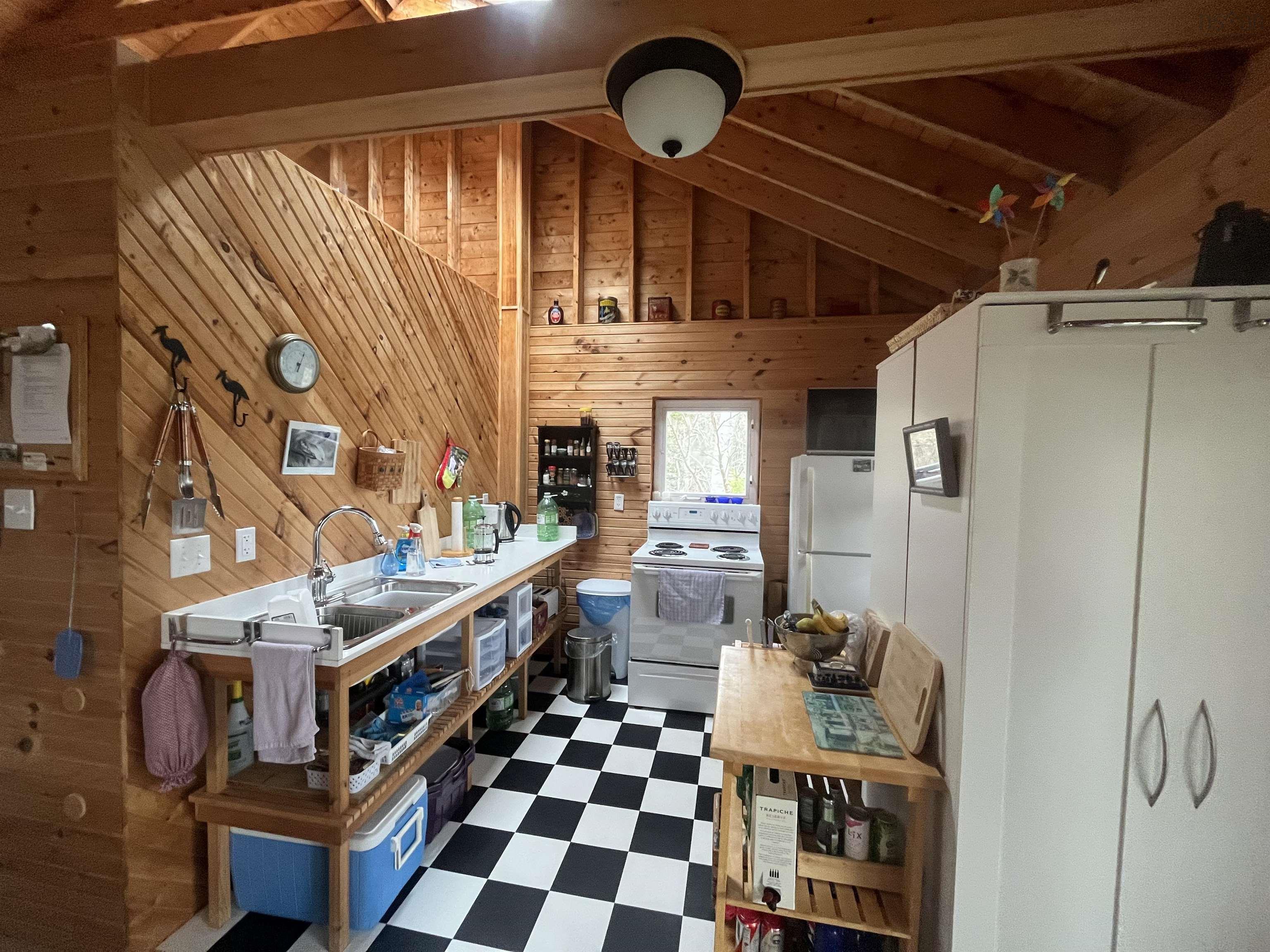 $199,000.00: 2376 West Bay Road, Dundee