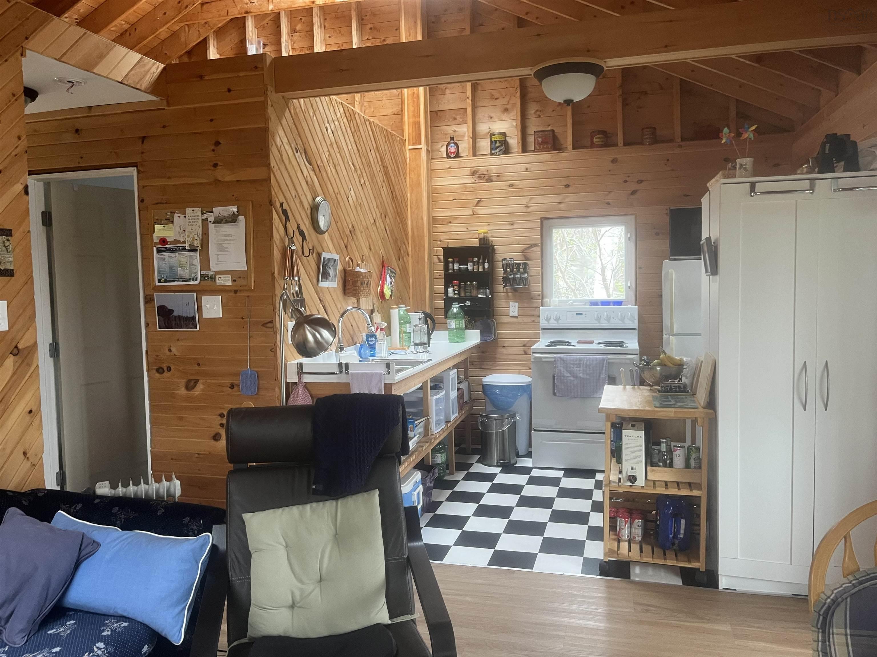 $199,000.00: 2376 West Bay Road, Dundee